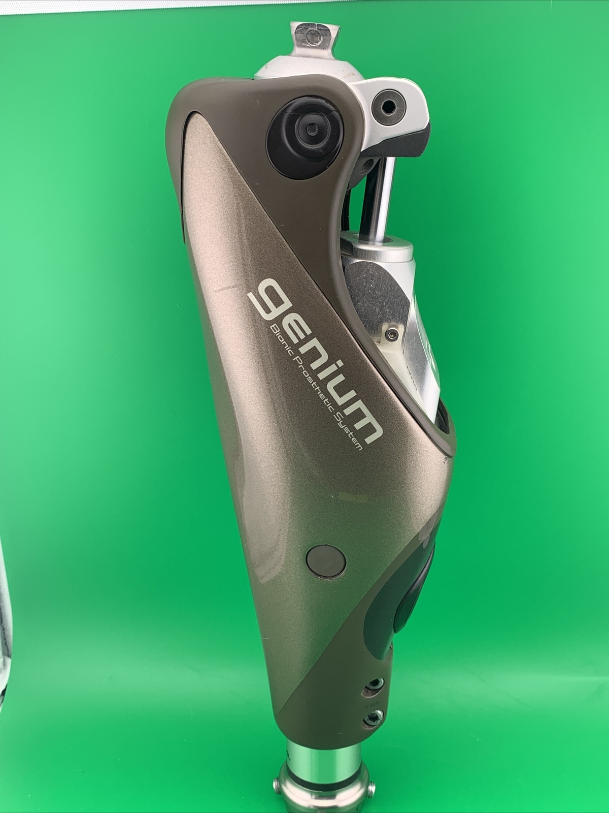 2014 Otto Bock OTTOBOCK Genium Prosthetic Knee. Perfect Mint Condition