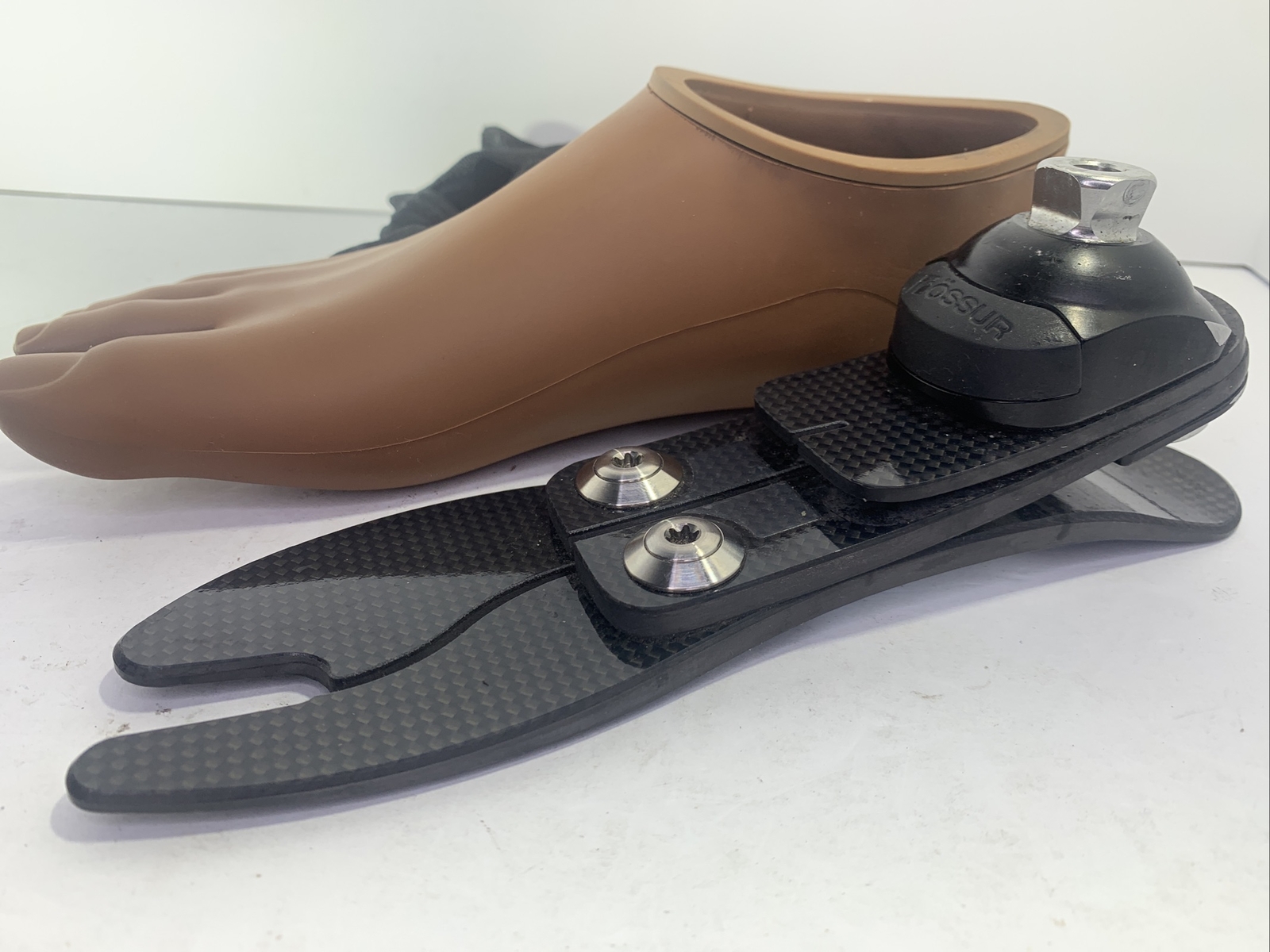right ossur pro-flex proflex LP prosthetic foot. size 24. category 3.
