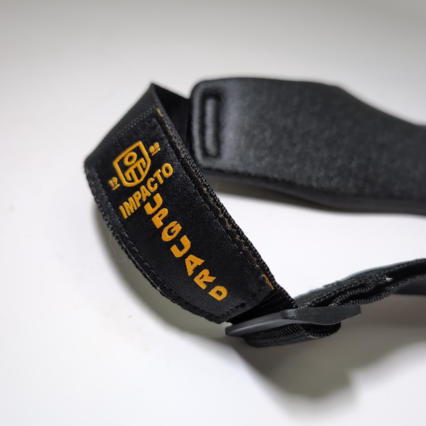 Impacto Upguard Neck Support System, Polyurethane Foam