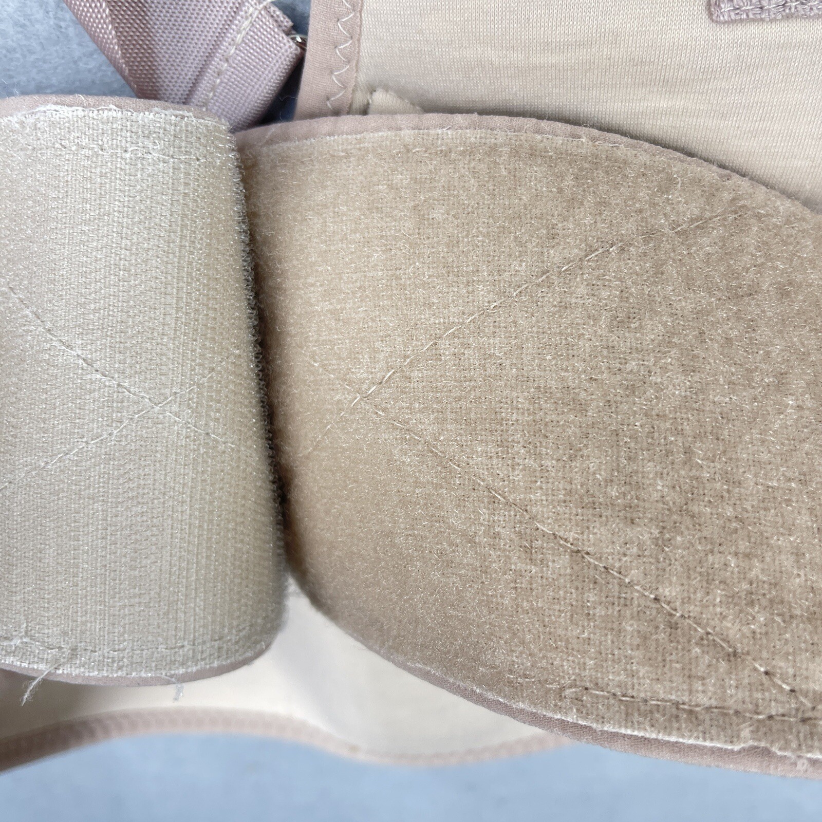 LivingSure Magnetic Posture Corrector Adjustable Strap Size Large Color Cream