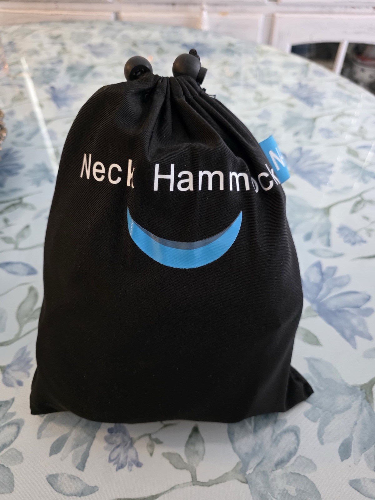 Neck Hammock Stretcher Device