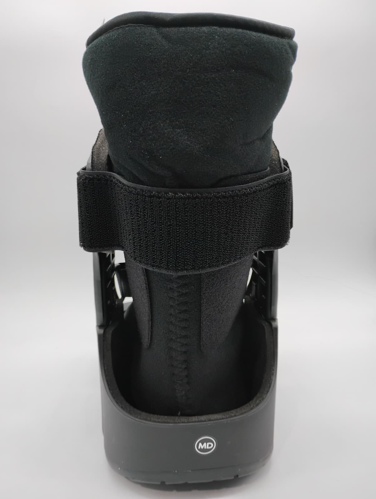 United Ortho Short Air Cam Walker Fracture Medical Recovery Boot, Medium Black