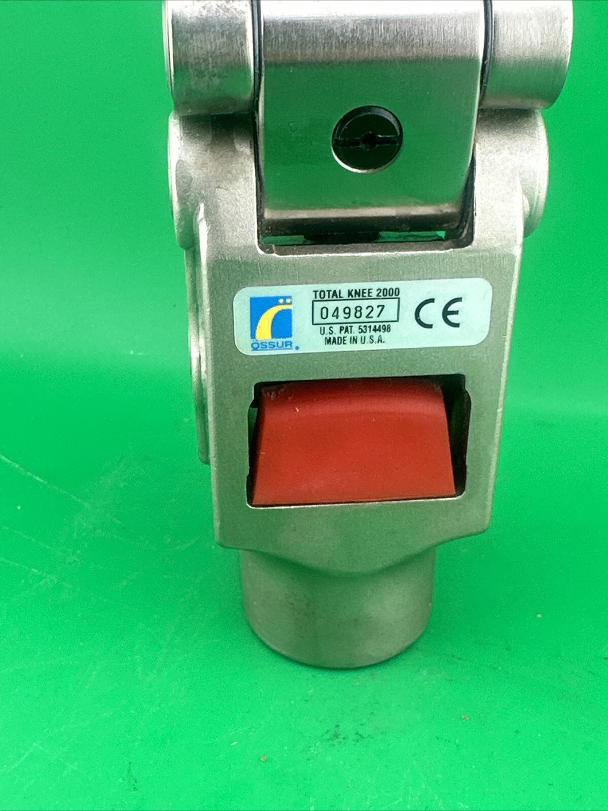 Ossur Polycentric 2000 Prosthetic Knee. Hydraulic Has Air in It. Parts Only.