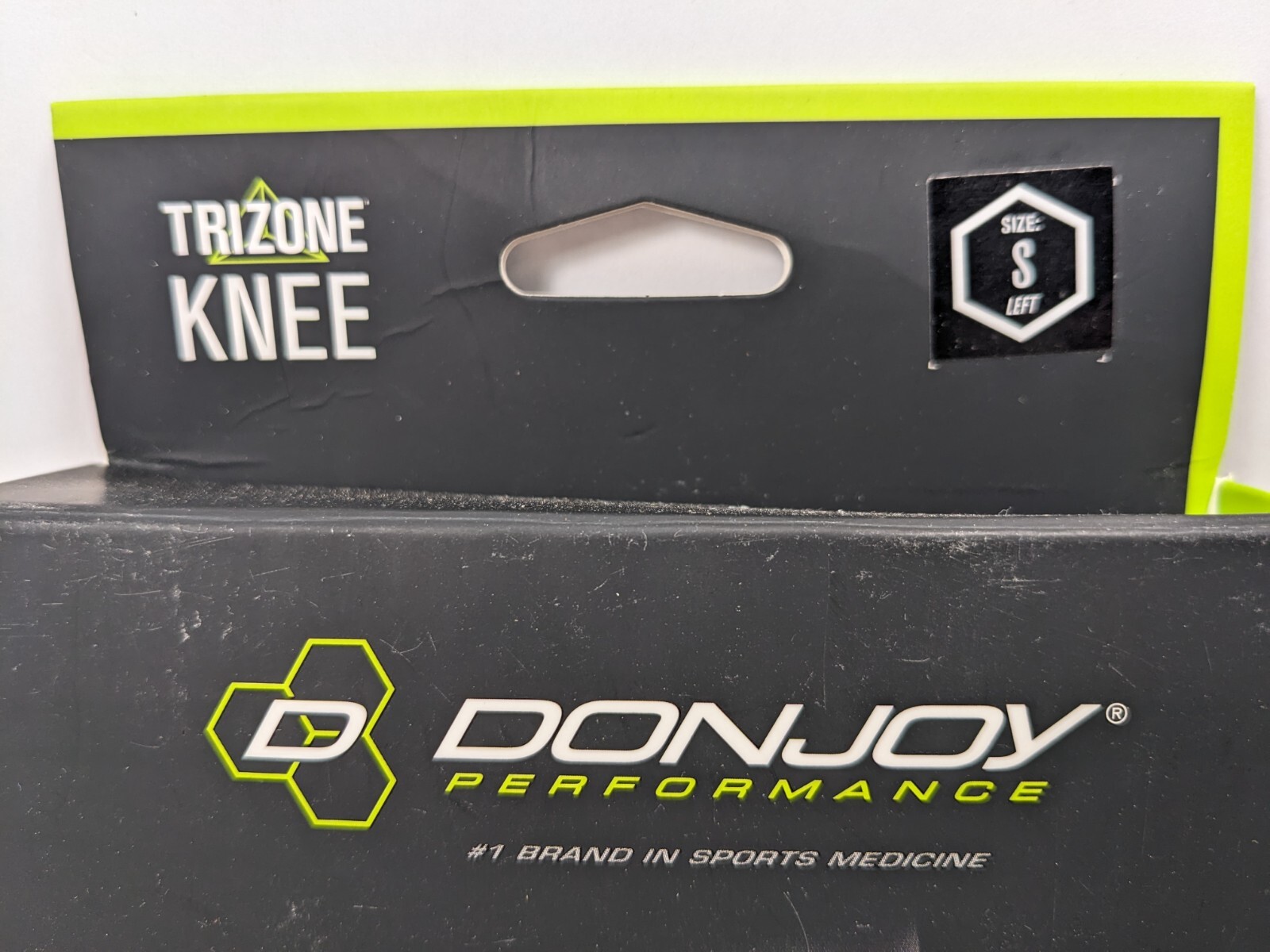 DonJoy Performance TRIZONE Compression: Knee Support Brace, Green, Small Left