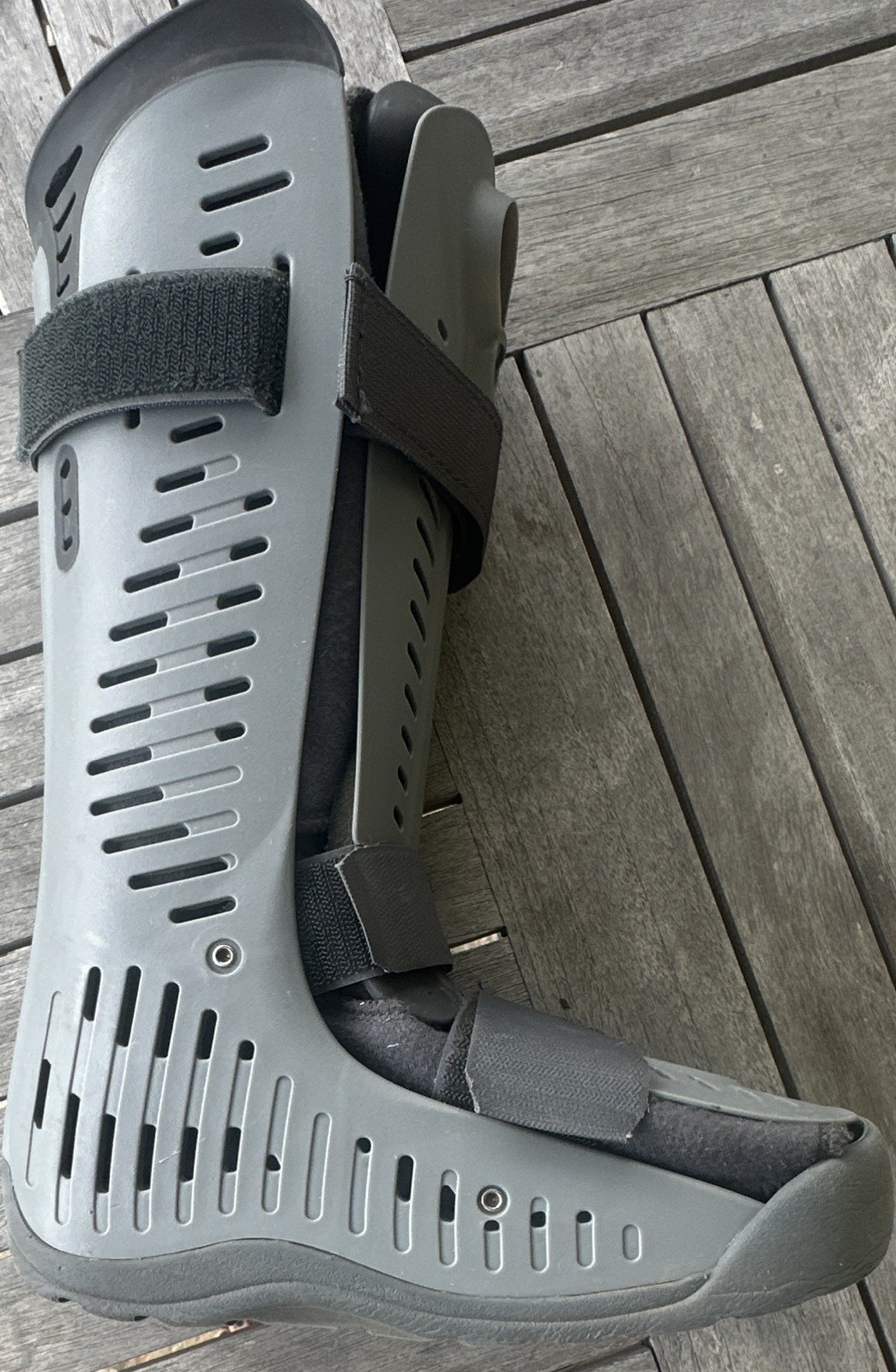 Össur Rebound Air Walker Ankle Boot Brace Adjustable Air Gray Black
