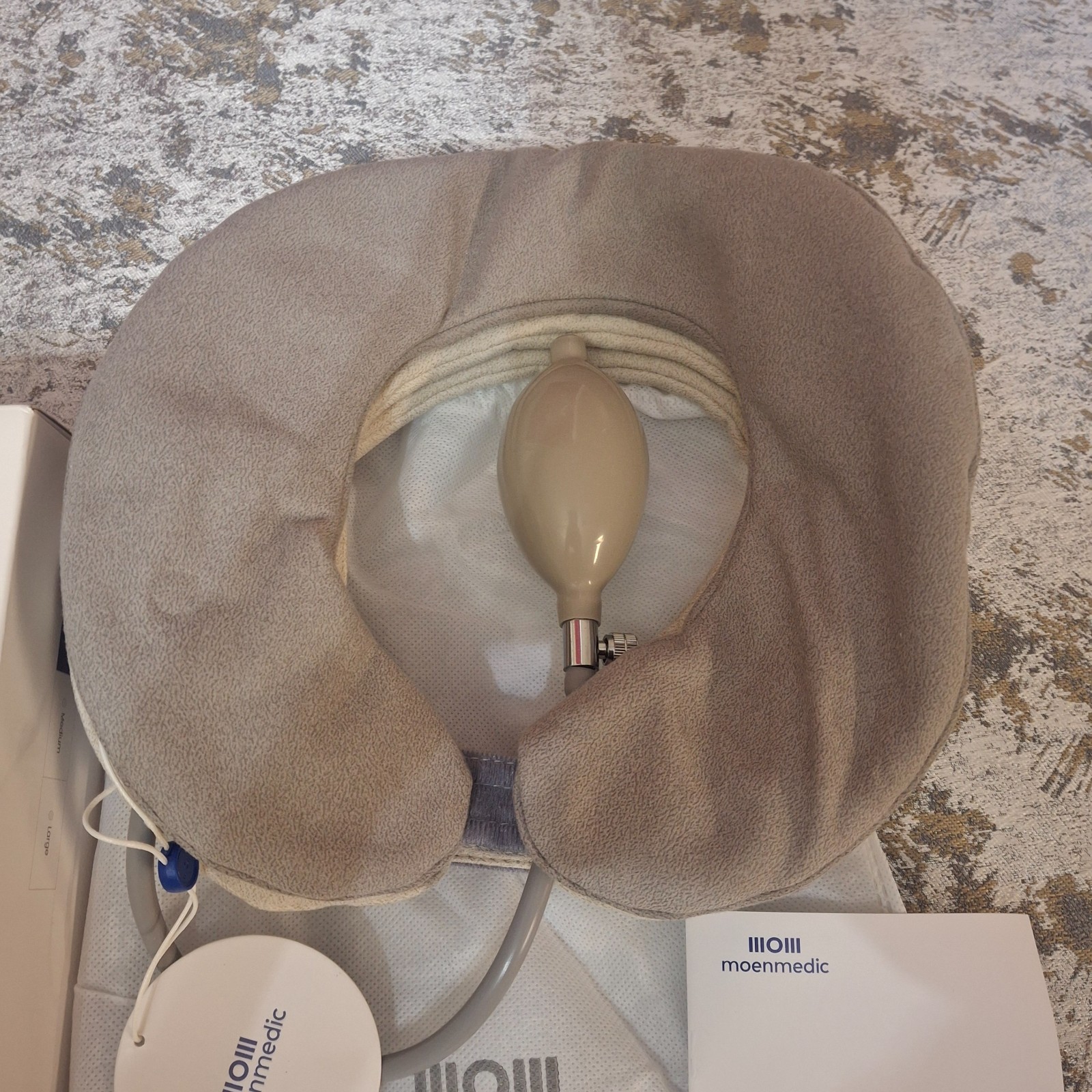 MoenMedic Tracti Cervical Traction Device Inflatable Air Bag Neck Brace Medium