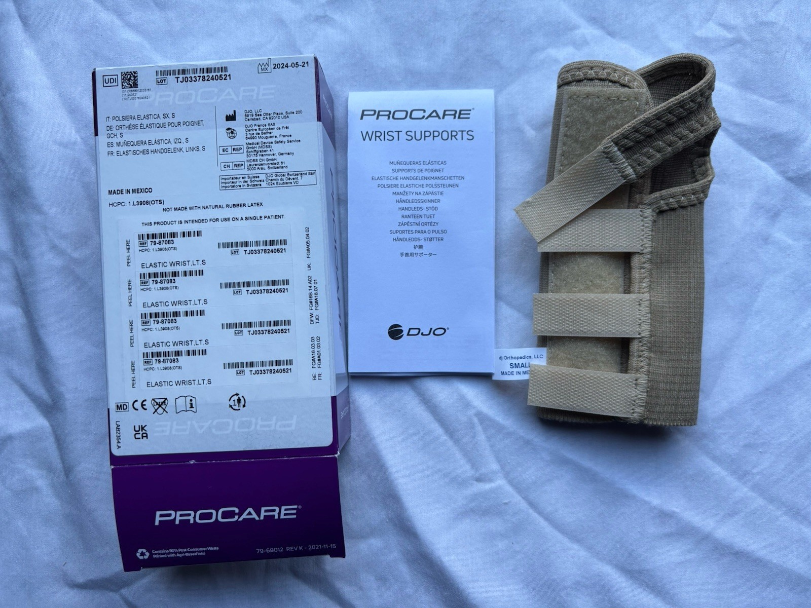 PROCARE 79-87083 New Elastic Wrist Universal Left Wrist Support Small Nude