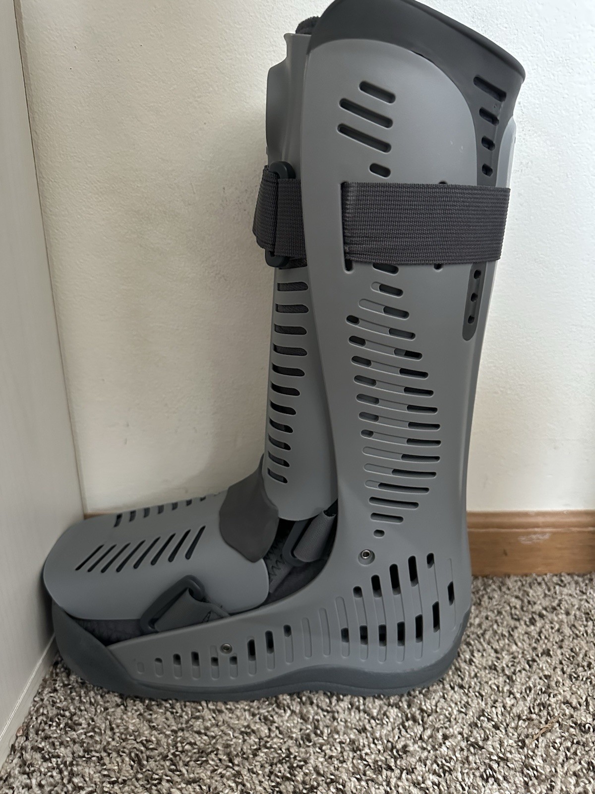Ossur Rebound Air Walker Low + High Top Boots with Compression Straps & Air Pump