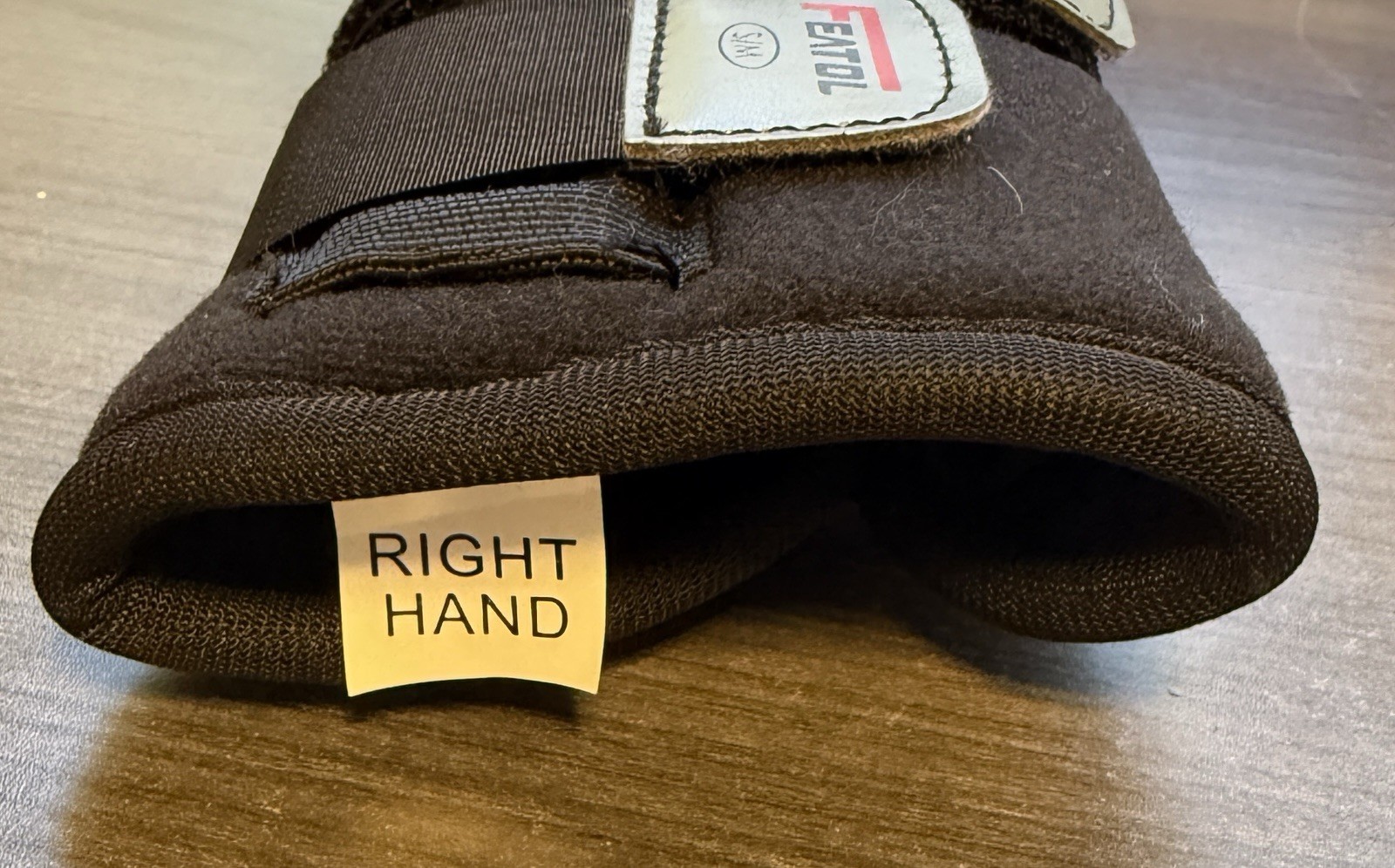 Featol Men’s Black Right Hand Capral Tunnel Wrist Brace Support Size S/M