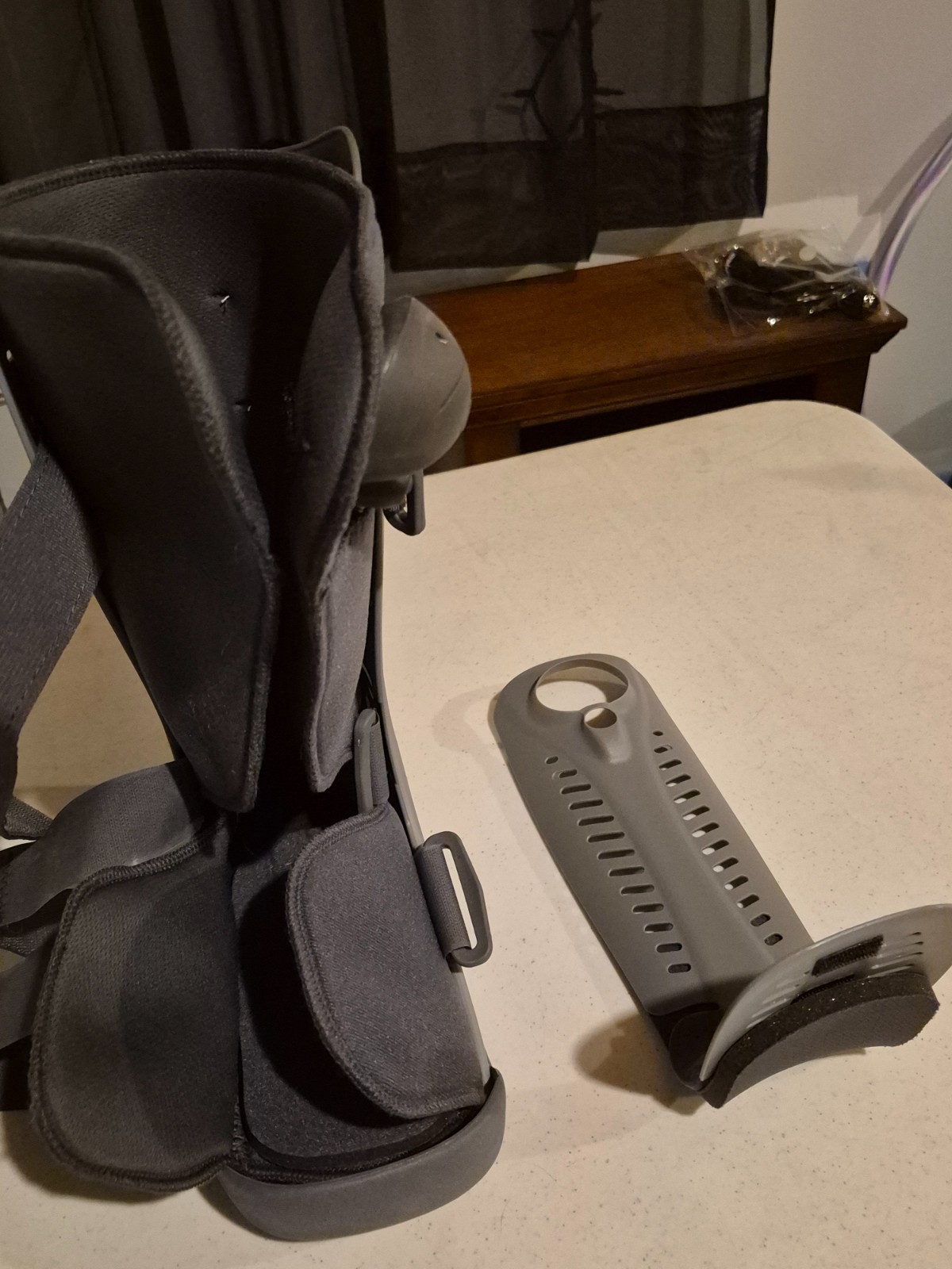 Ossur Rebound Air Walker Boot with Compression Straps & Air Pump Rocker Bottom