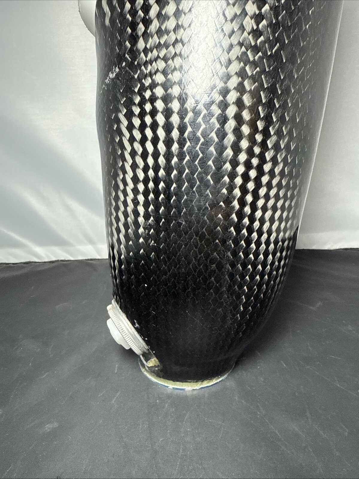 PROSTHETIC BLACK CARBON FIBER LEG SOCKET Above Knee Left Leg W Mounting Plate
