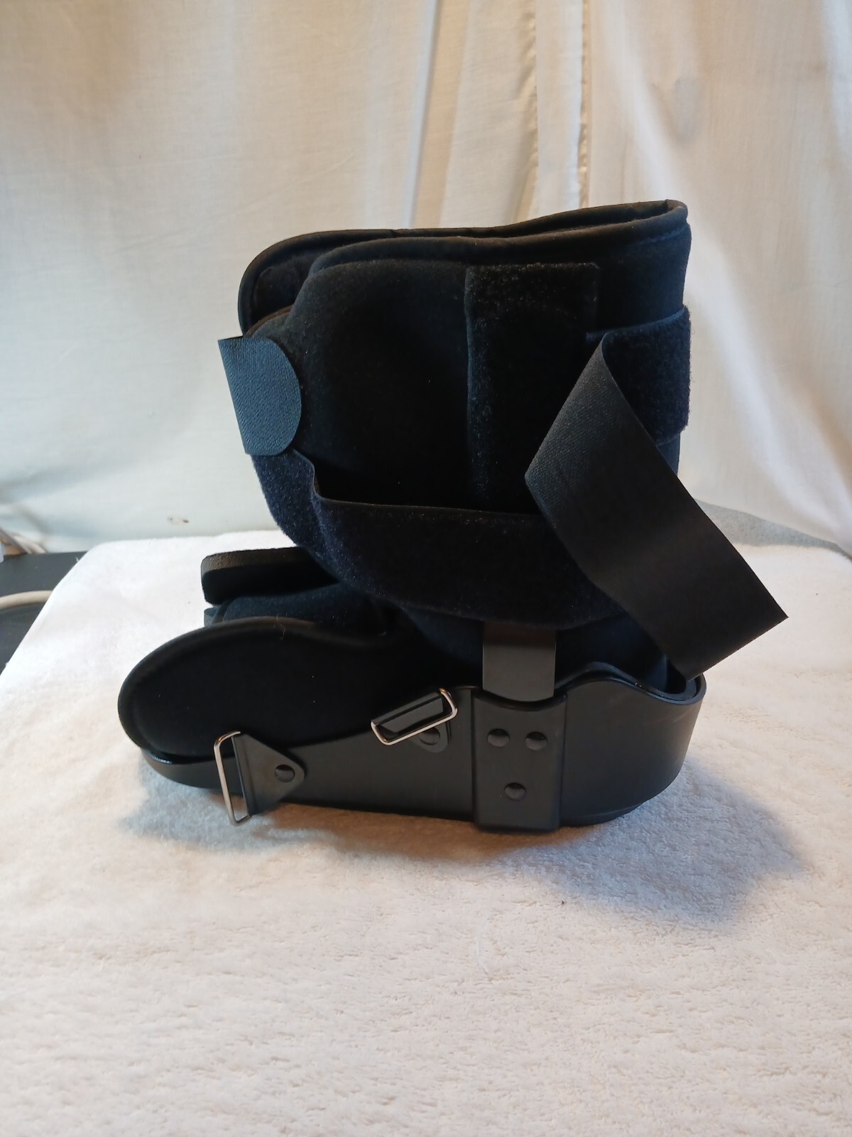 Walking Boot(Medical Stabilization Boot): Large