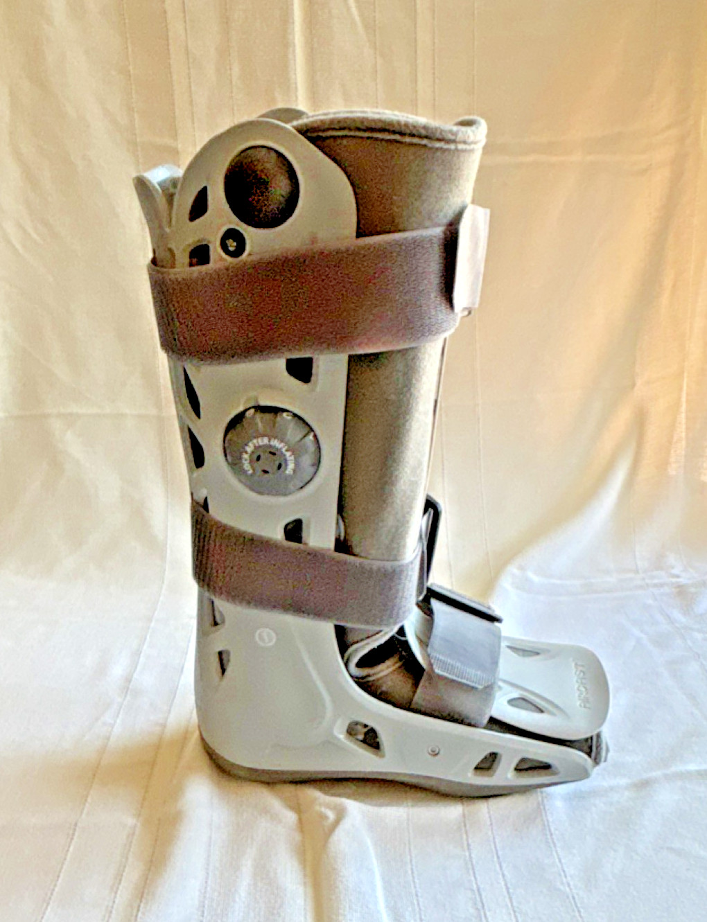 Aircast Adjustable Walking Boot Brace Size M Gray/Blue Ankle Foot