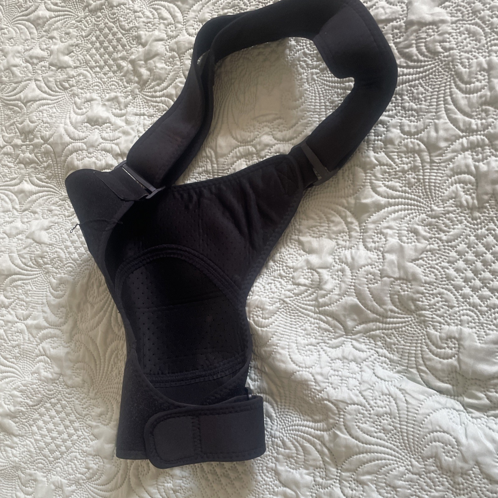 Healthy Lab Co Shoulder Support Brace
