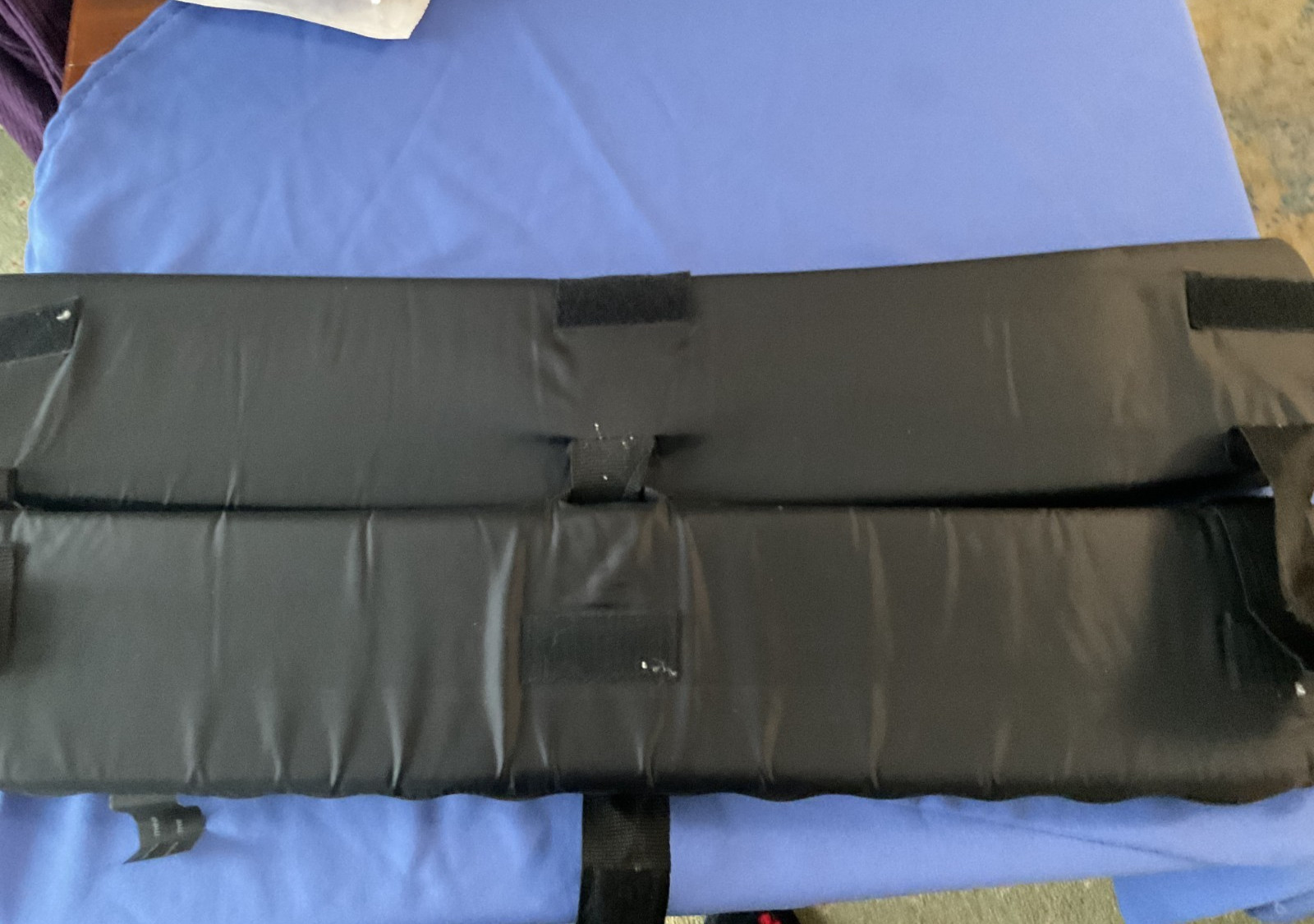 PAIR COMFORT COMPANY TURN & POSITION RETANGULAR VELCO PILLOWS MADE USA PREOWNED