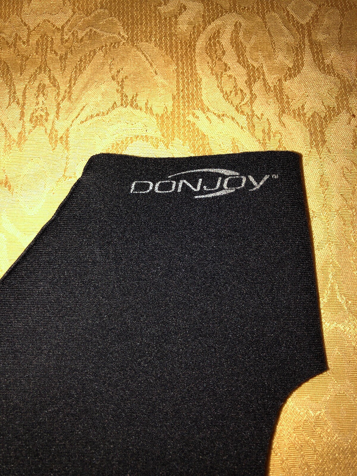 DonJoy Black Stabilizing Ankle Compression Sleeve Support Sz Medium Adult