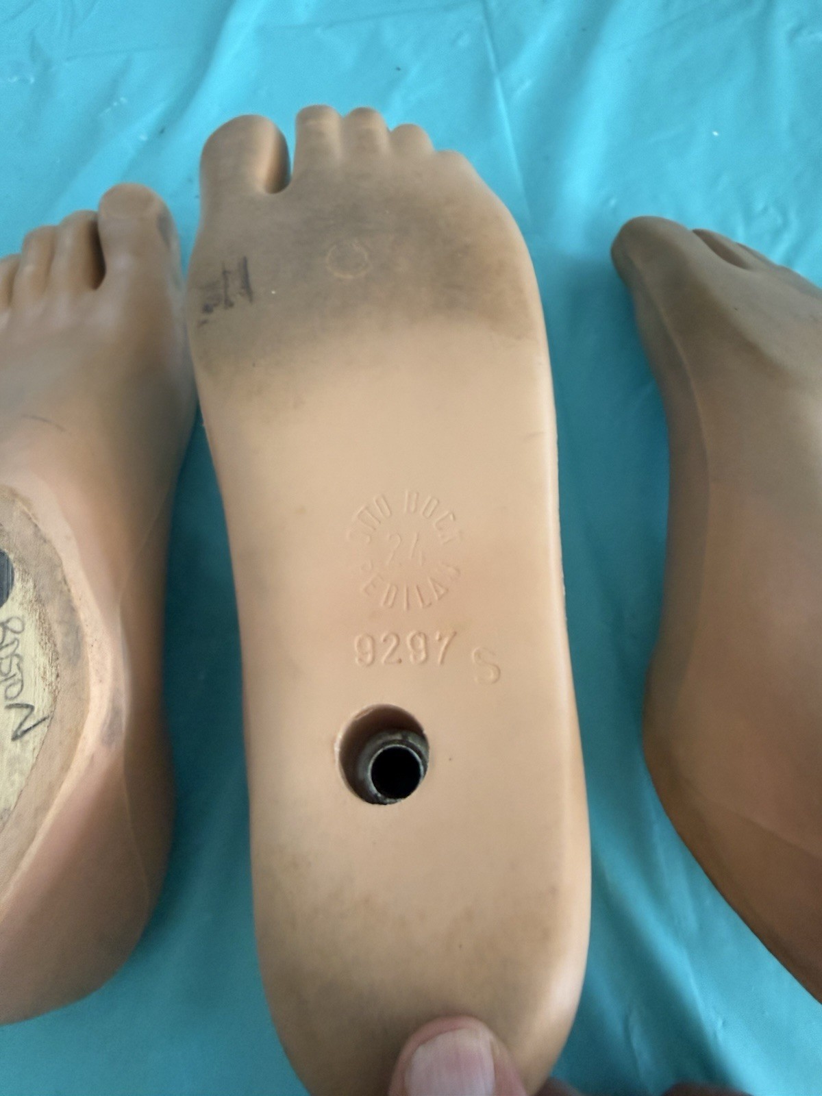 lot of 5 USED PROSTHETIC FEET. 3 OTTO BOCK -2 KINGSLEY JUVENILE