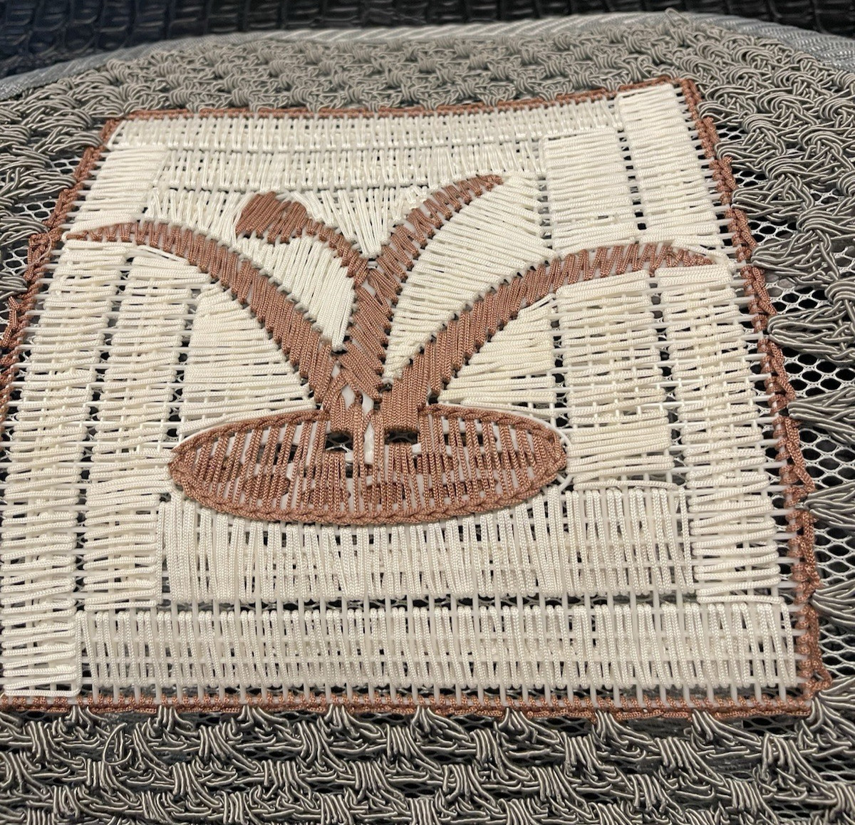 Elegant Mesh Back Support RARE Beige Woven Mesh Floral Back Support Office Car