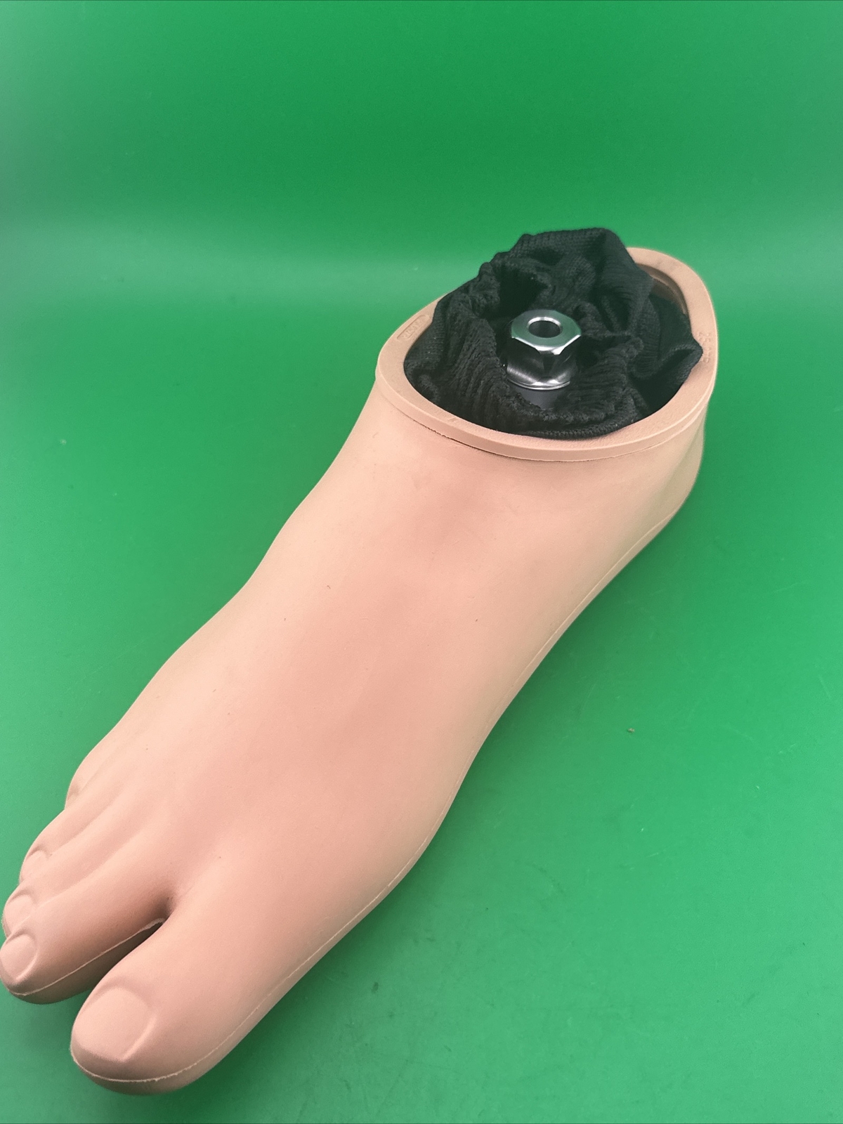 ossur right k2 sensation prosthetic foot. category 3. size 27.