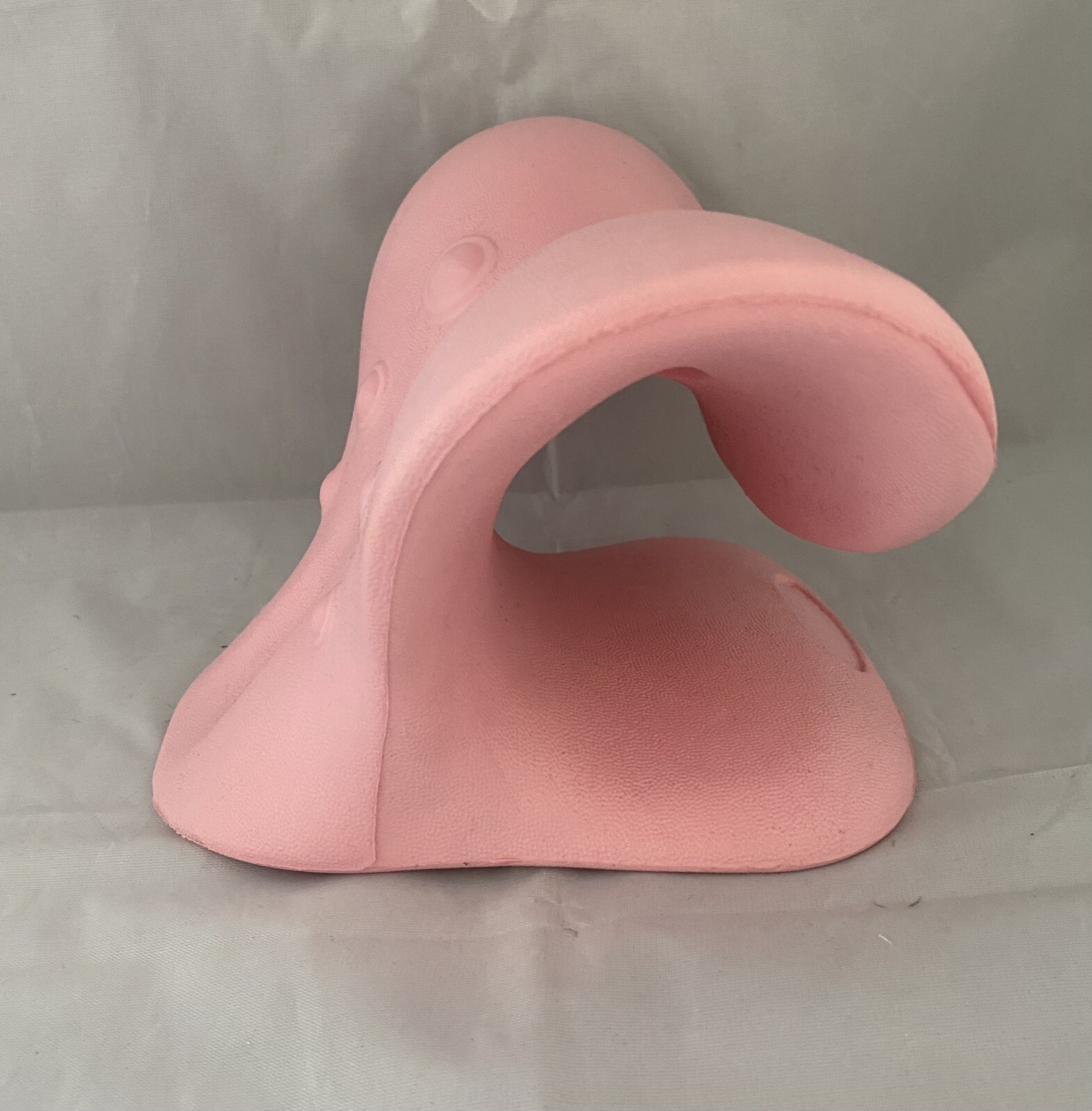 Neck Massage Pillow Shoulder Cloud Shape Stretcher Traction Cervical Pain Relief