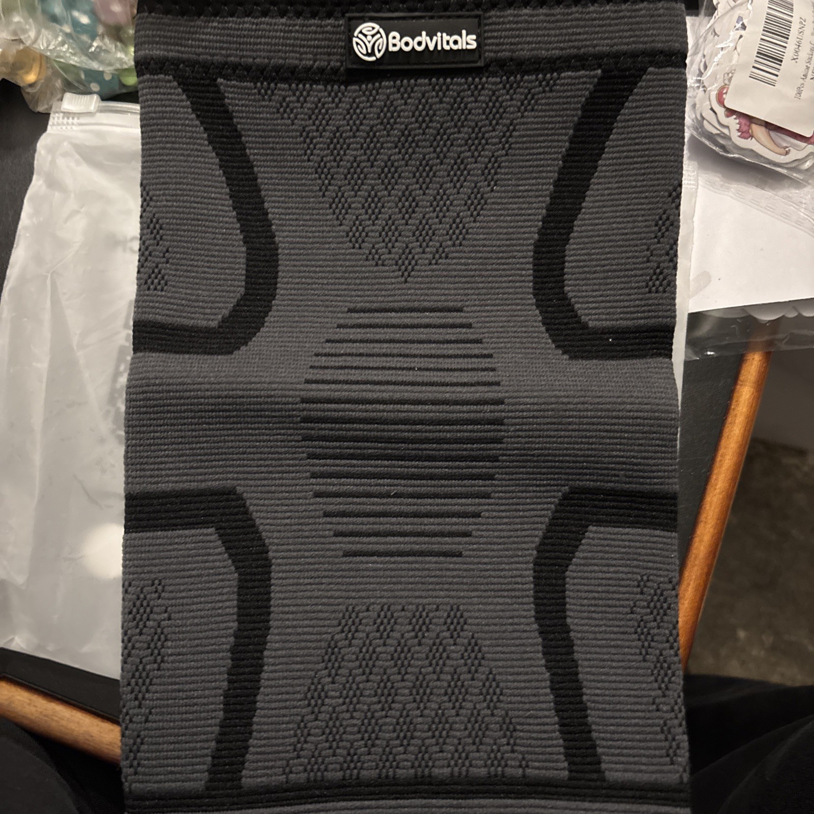 Bodvitals Knee Brace Compression Sleeve Size L Sports Knee Sleeve