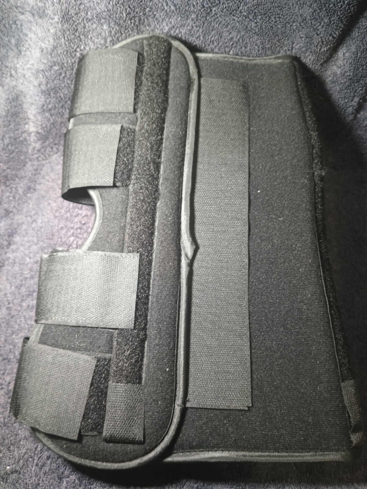 Alpha Medical Three Panel Knee & Leg Immobilizer, Knee Splint, Knee Brace 12″