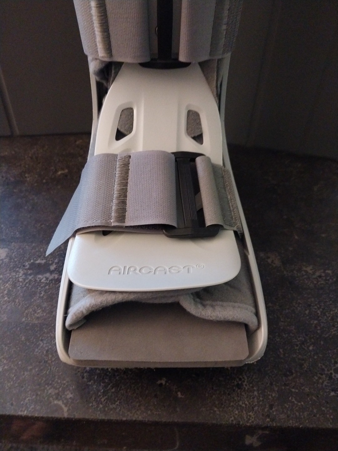 Aircast DJO AirSelect Medium Gray Walker Brace and Walking Boot Aircast-Small
