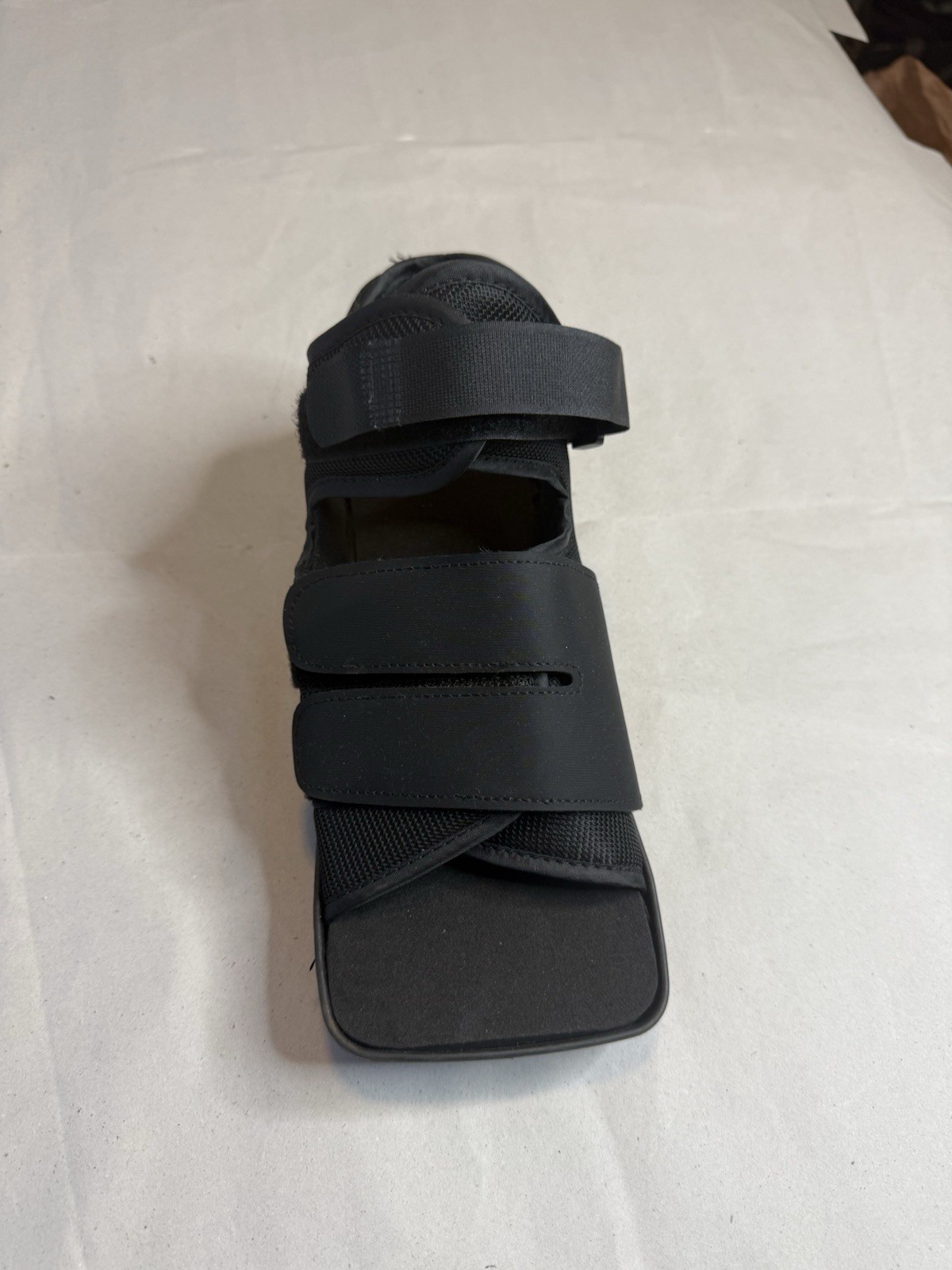 ProCare Squared Toe Post-Op Shoe Size: MEDIUM ( Wear on the left or right )