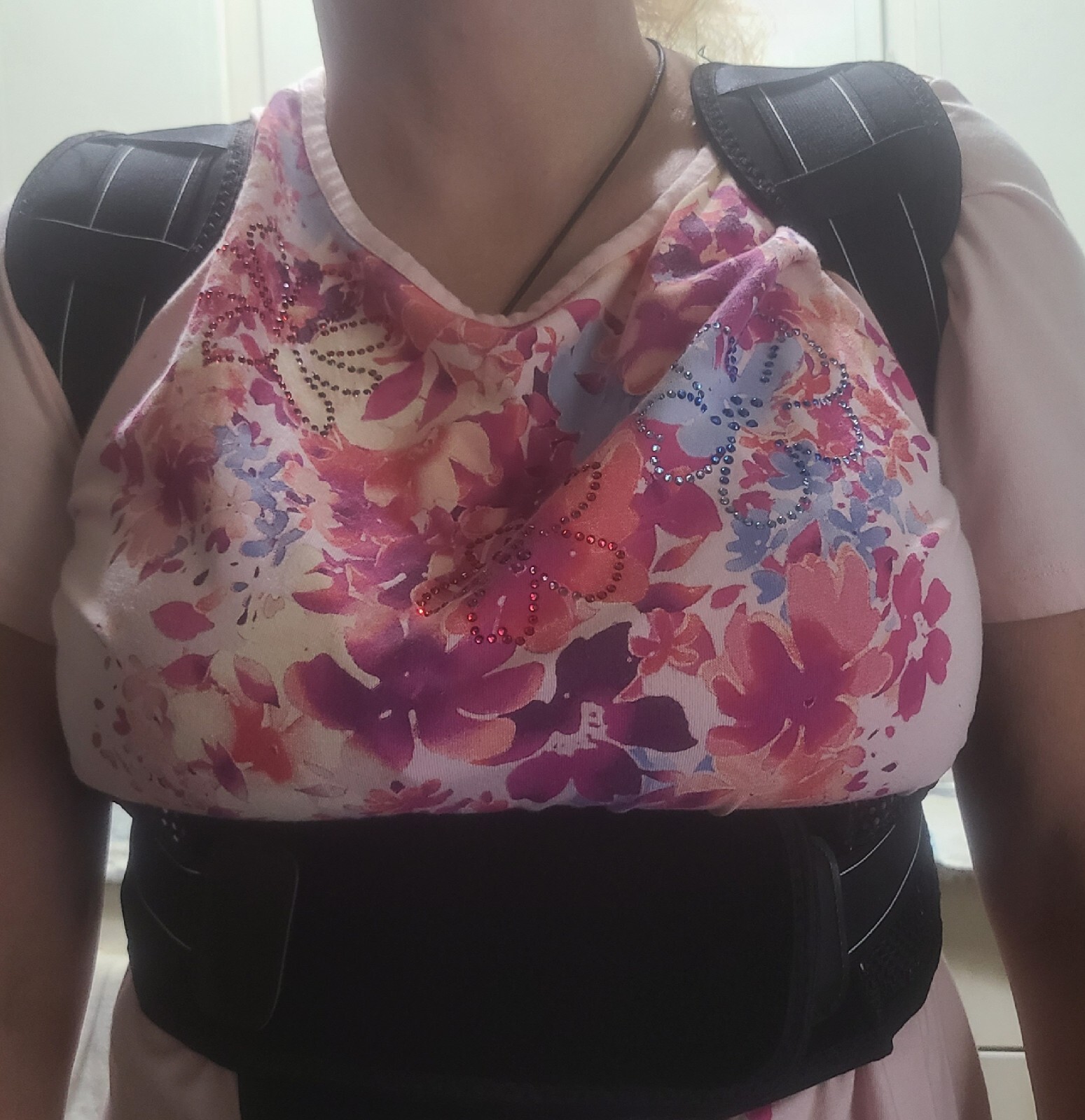 Posture Corrector for Women & Men – Adjustable Mid and Upper Back Brace New