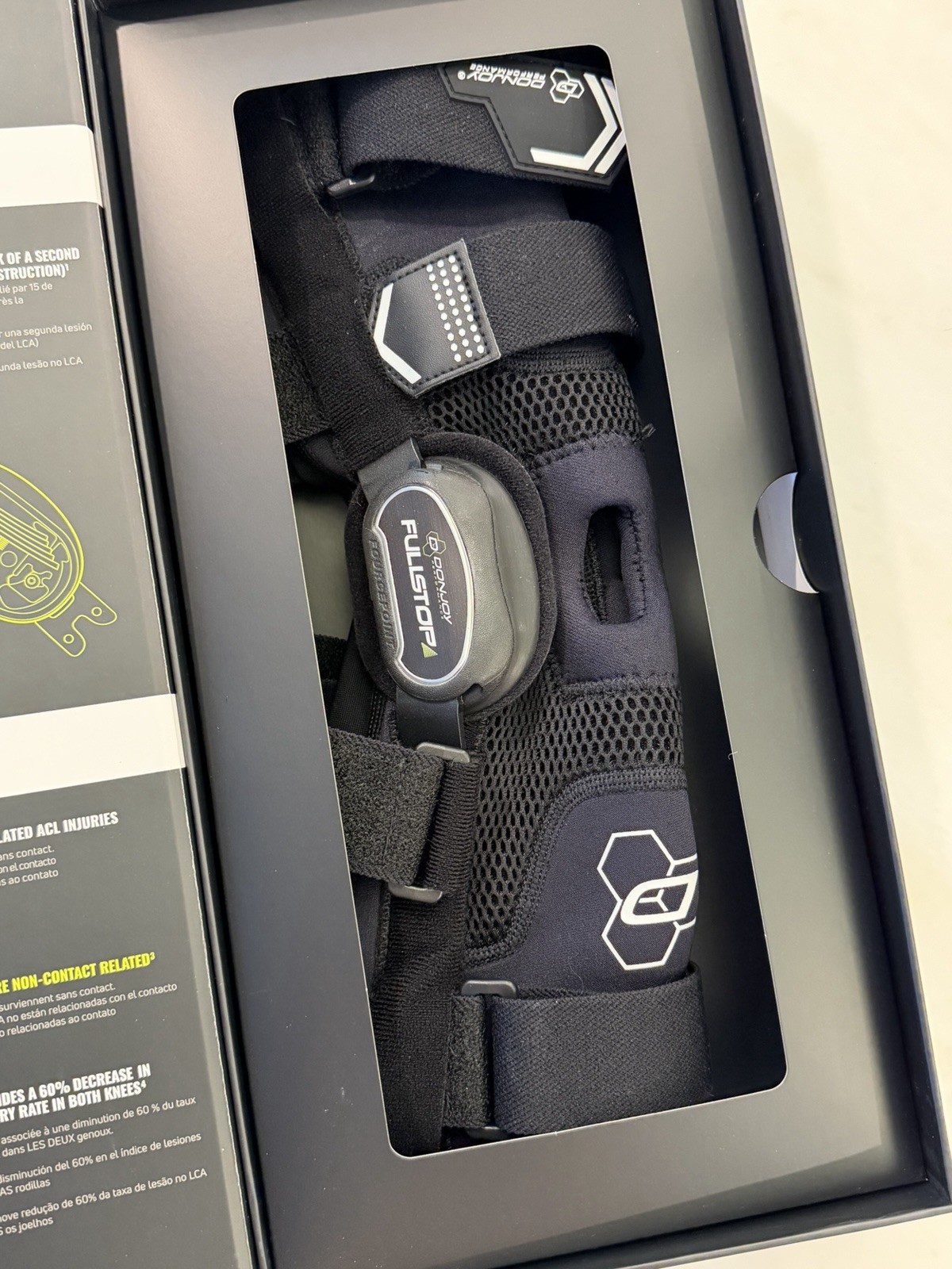 DonJoy Performance Bionic Fullstop Knee Brace – Size Small (Fits Left or Right)