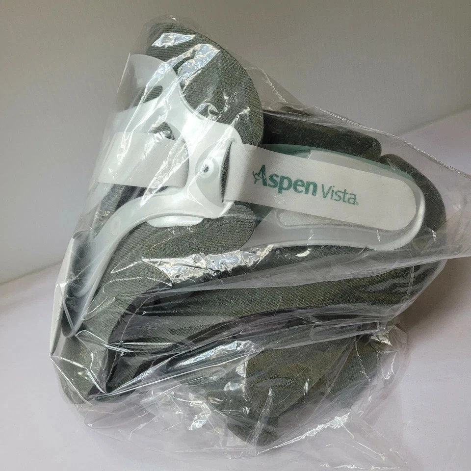 Aspen 984002 Vista Collar Set Universal Adjustable – Extra Pads – Used for demo