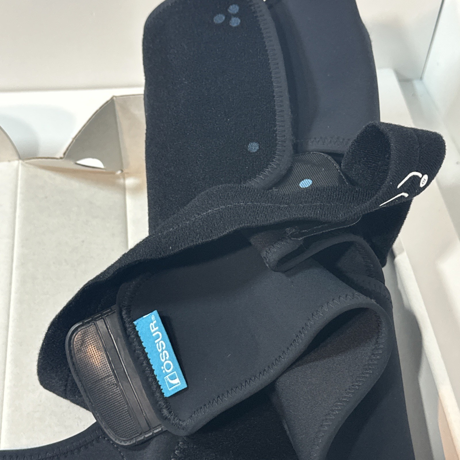 Ossur Formfit Pro Knee OA – Knee Brace for Osteoarthiritis Left Leg Large