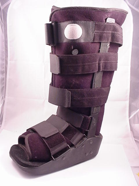 Maxtrax Orthopedic Brace Boot Medium USED Ships Same Day