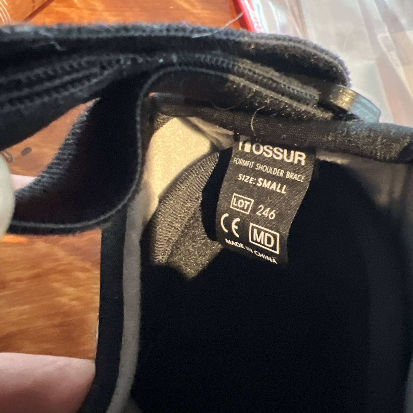 Ossur Form Fit Shoulder Brace Immobilization and Abduction Sling Size Small