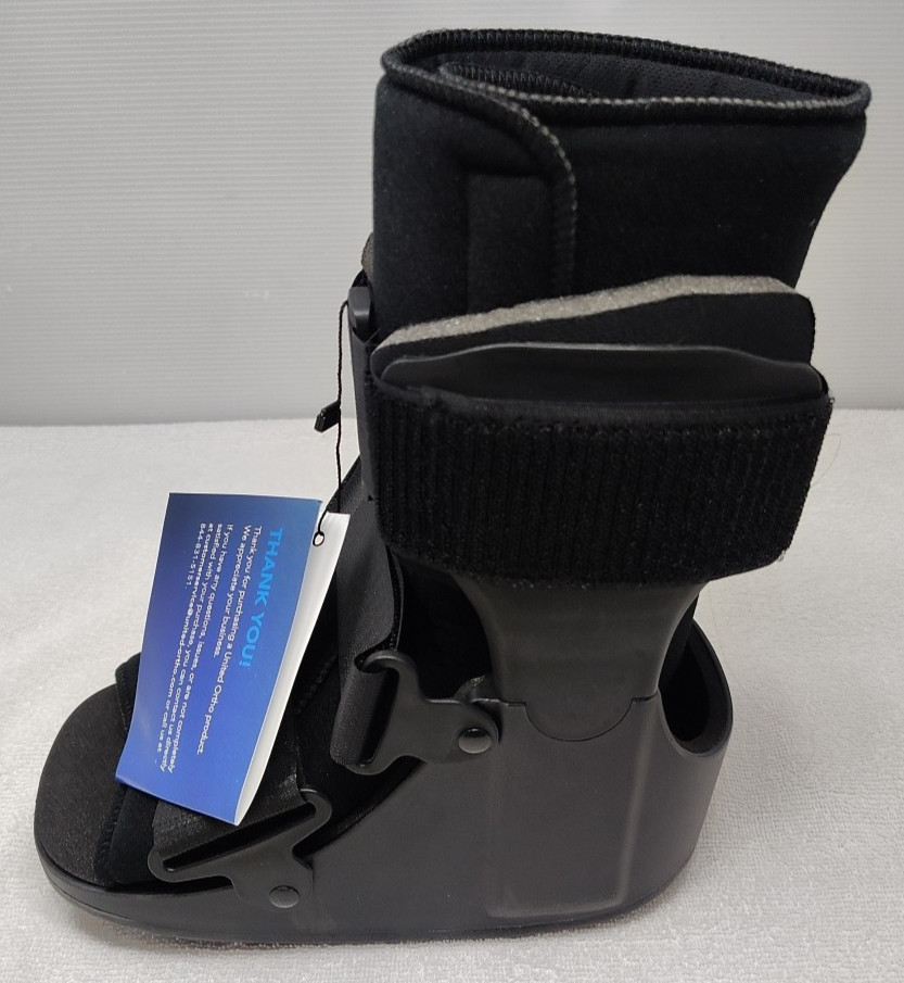 United Ortho Short Cam Walker Fracture Boot XS Black