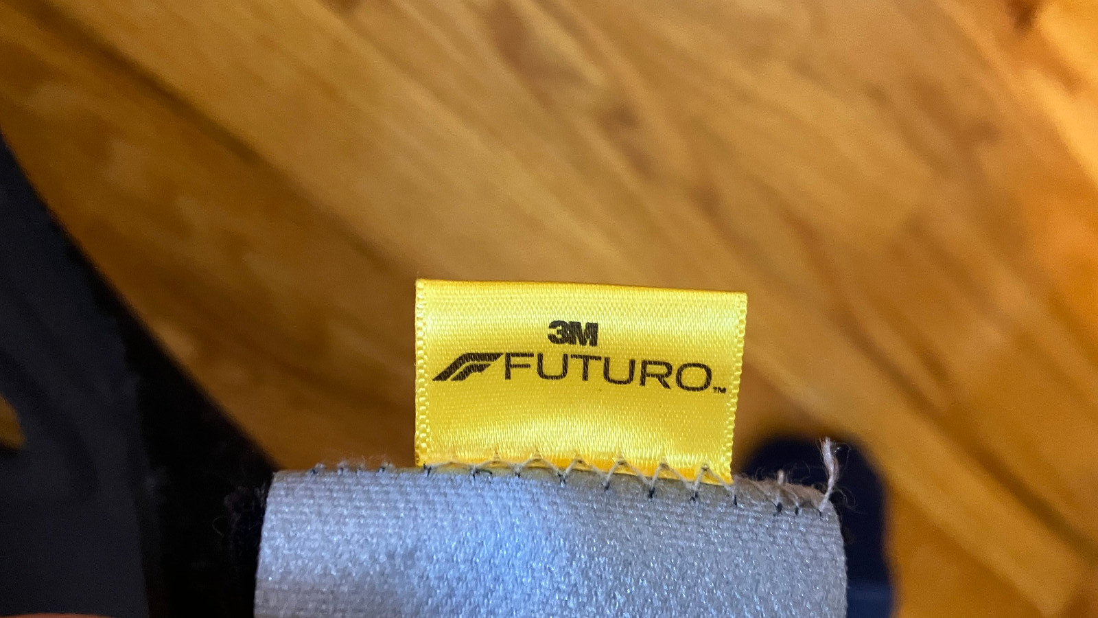 3M Futuro Knee Performance Stabilizer Brace Adjustable Moderate Support 13-17.5”
