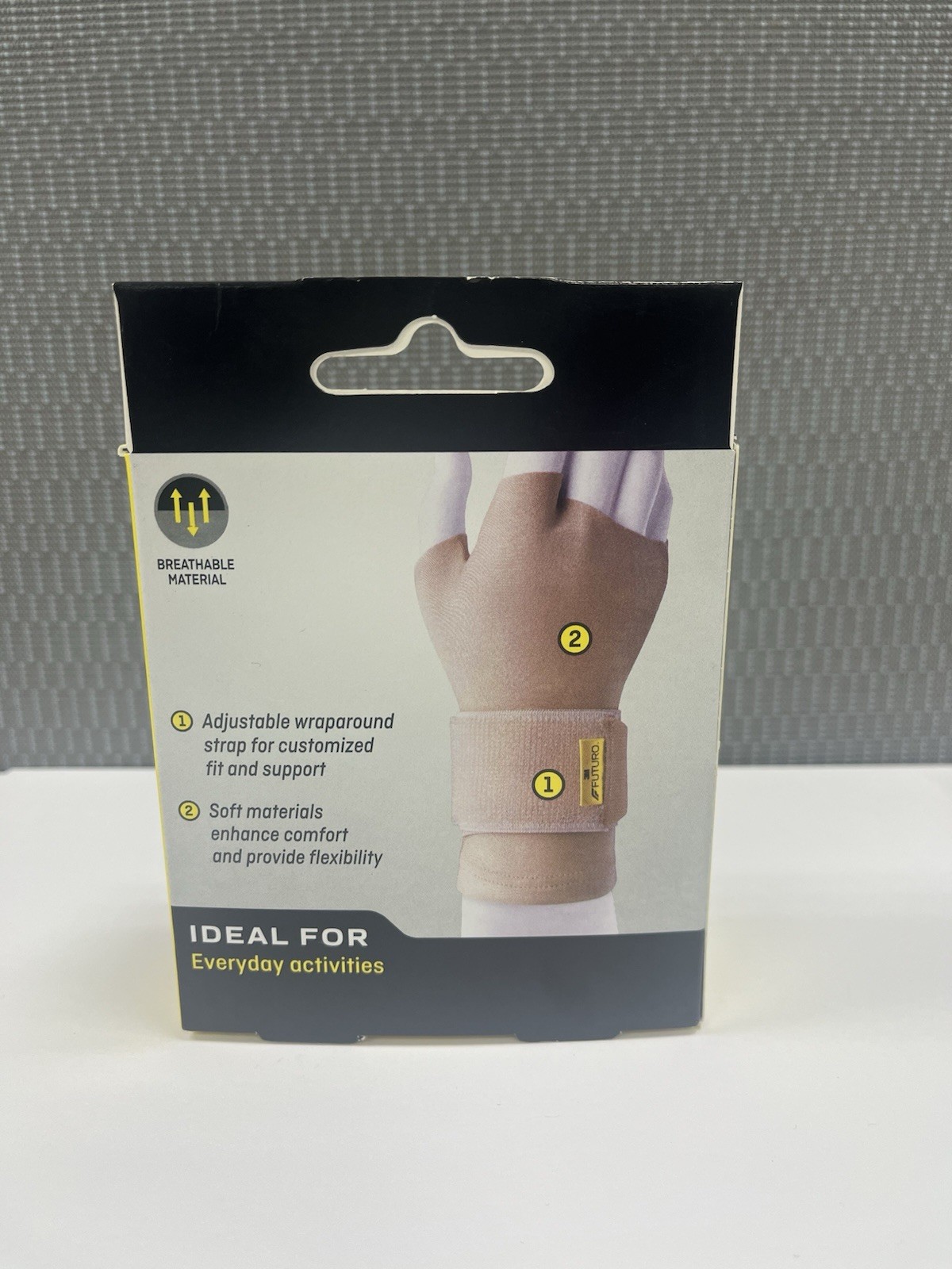 Futuro Adjustable Hand Wrist Compression Glove Mild Support Small-Medium Size