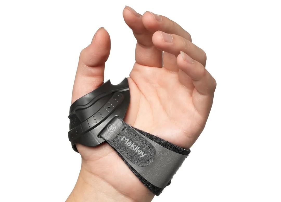 MEKILEY CMC LEFT THUMB BRACE HARDLY USED SIZE SMALL ***LEFT THUMB SIZE SMALL***