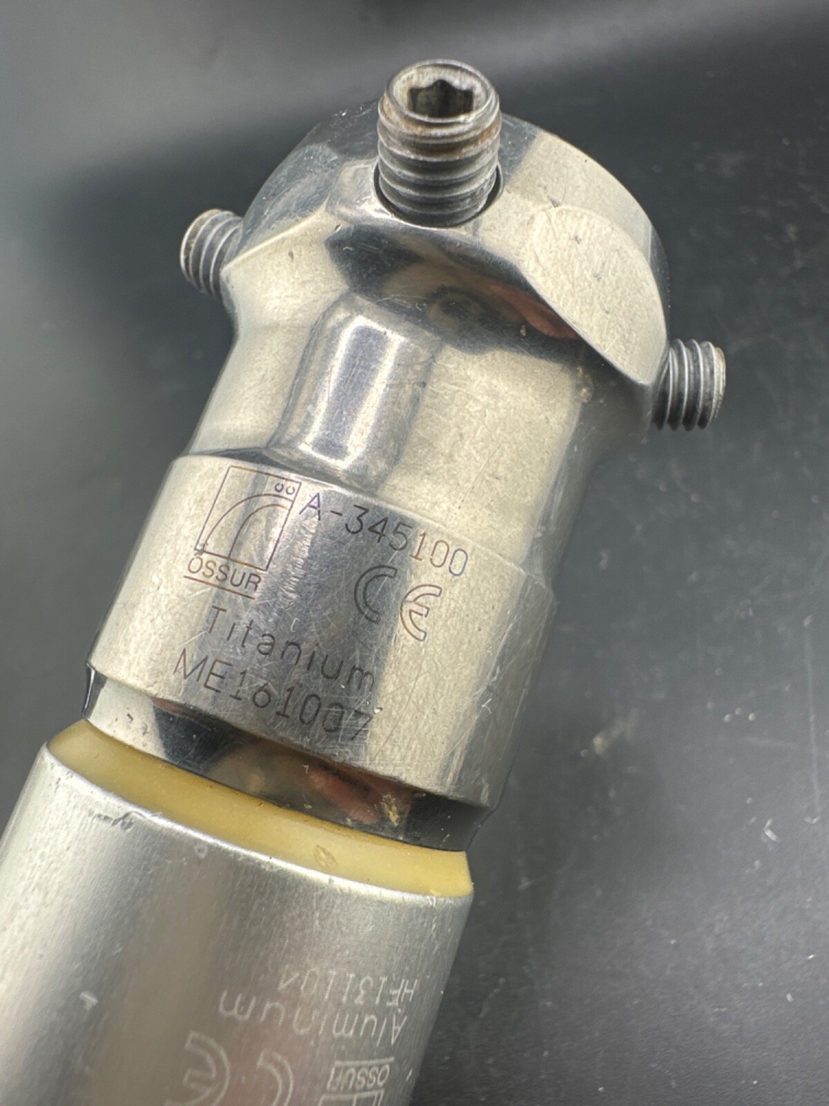 Prosthetic component adapter part. Ossur pylon and tube clamp