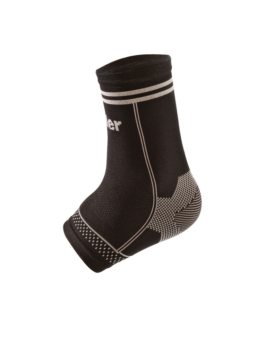 Mueller Sport Care 4-way Stretch Ankle Support Moderate Support Level