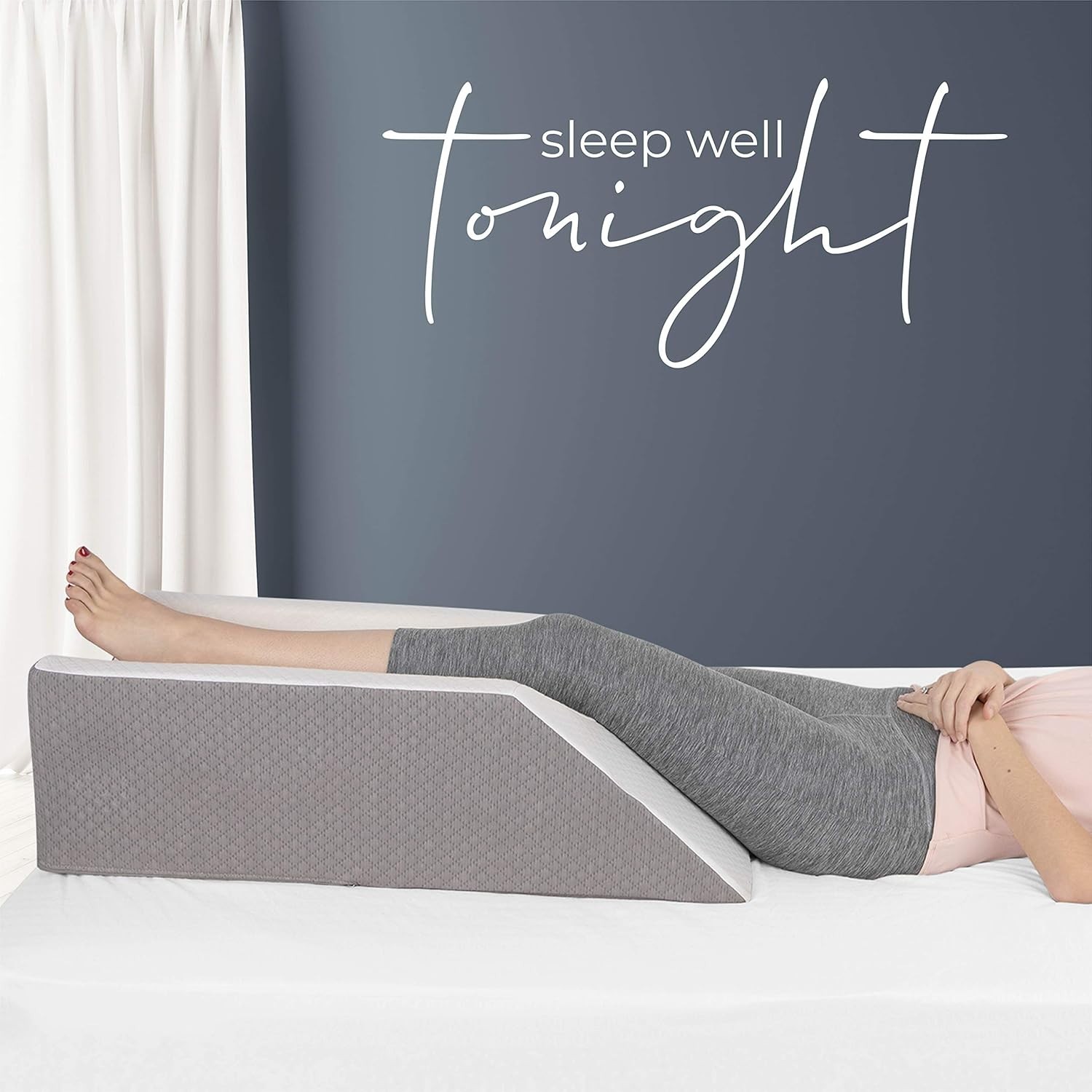 Post Surgery Leg Elevation Pillow – Contoured Jacquard Support for Recovery