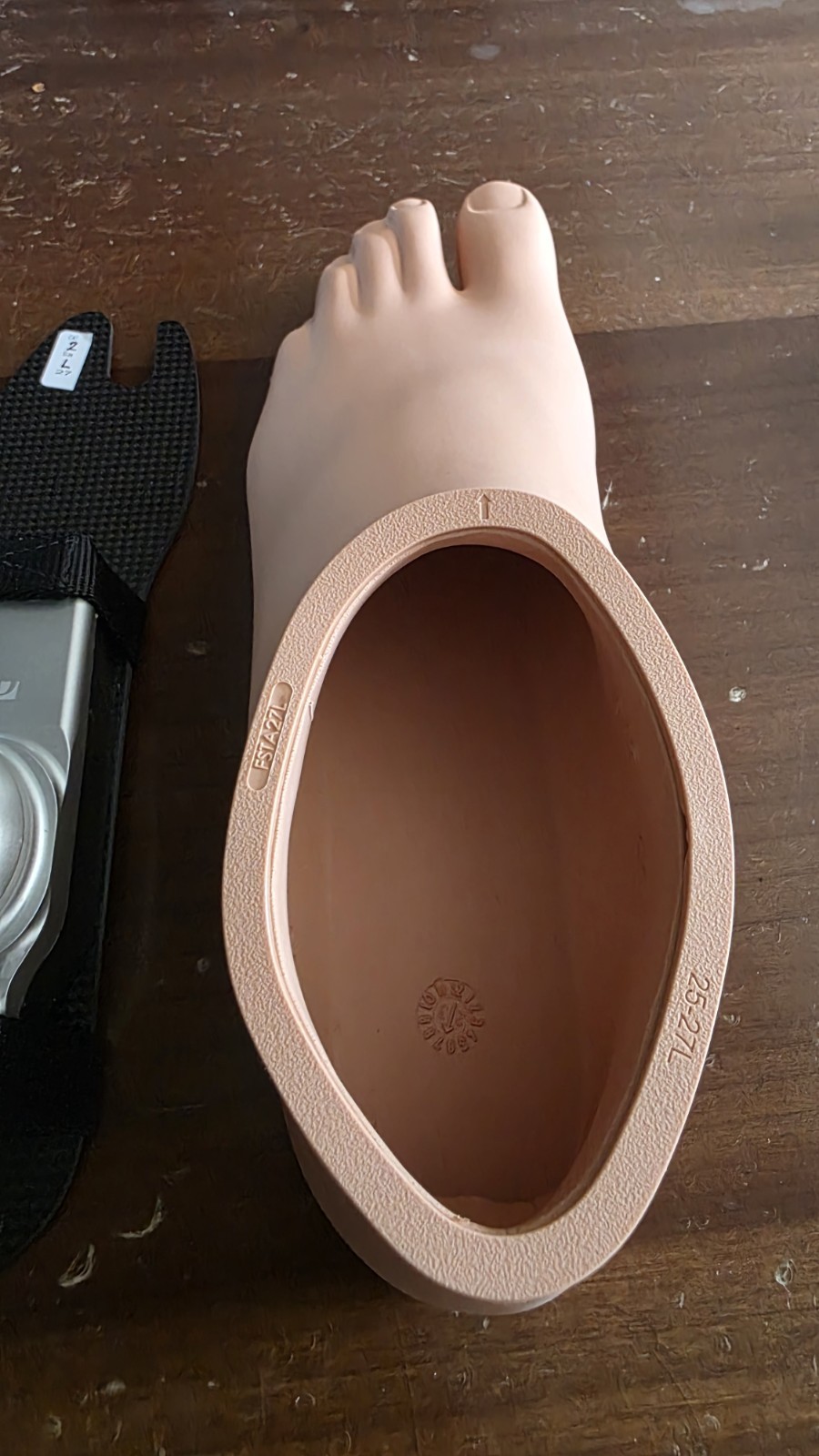 OSSUR FLEX-FOOT BALANCE. Cat2. 27CM. RIGHT BEIGE.mint