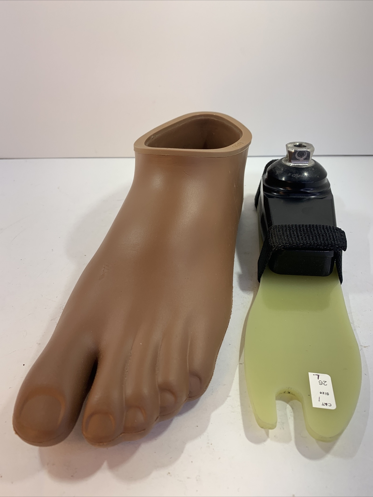 ossur Left k2 sensation prosthetic foot. category 1. size 26