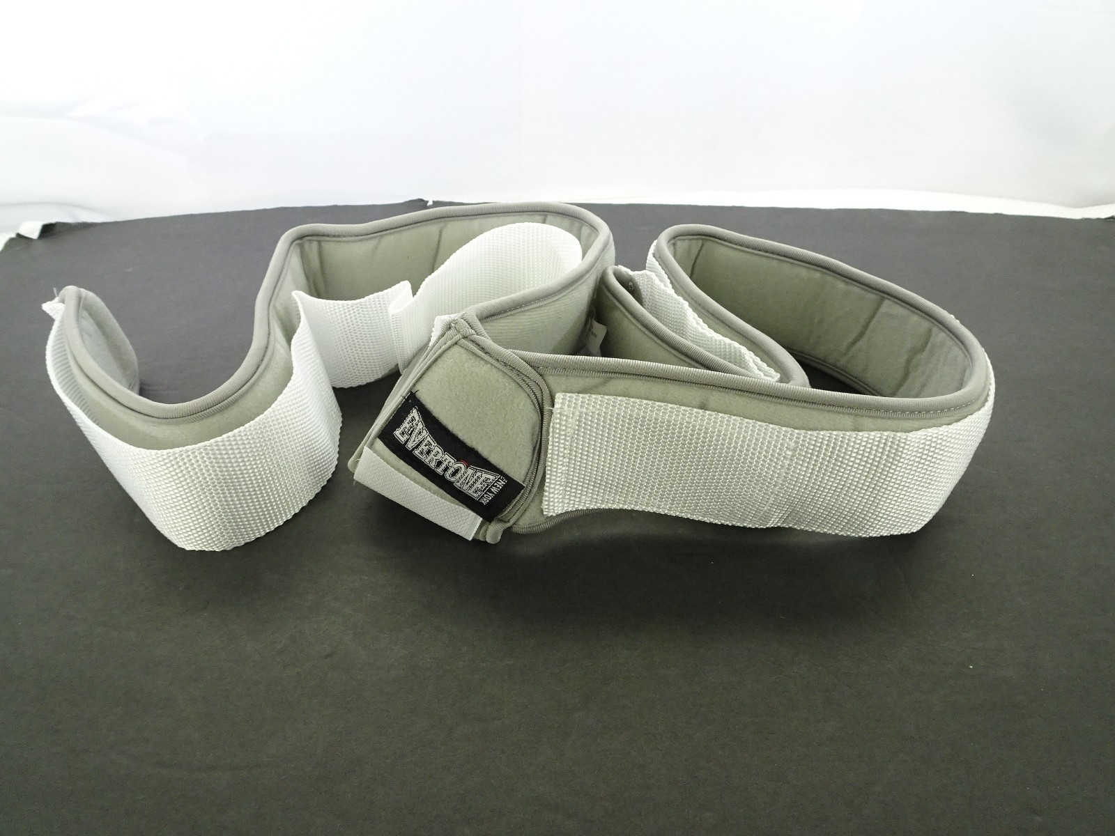 Posture and Clavicle Upper Back Shoulder Support Back Brace White and Grey TF