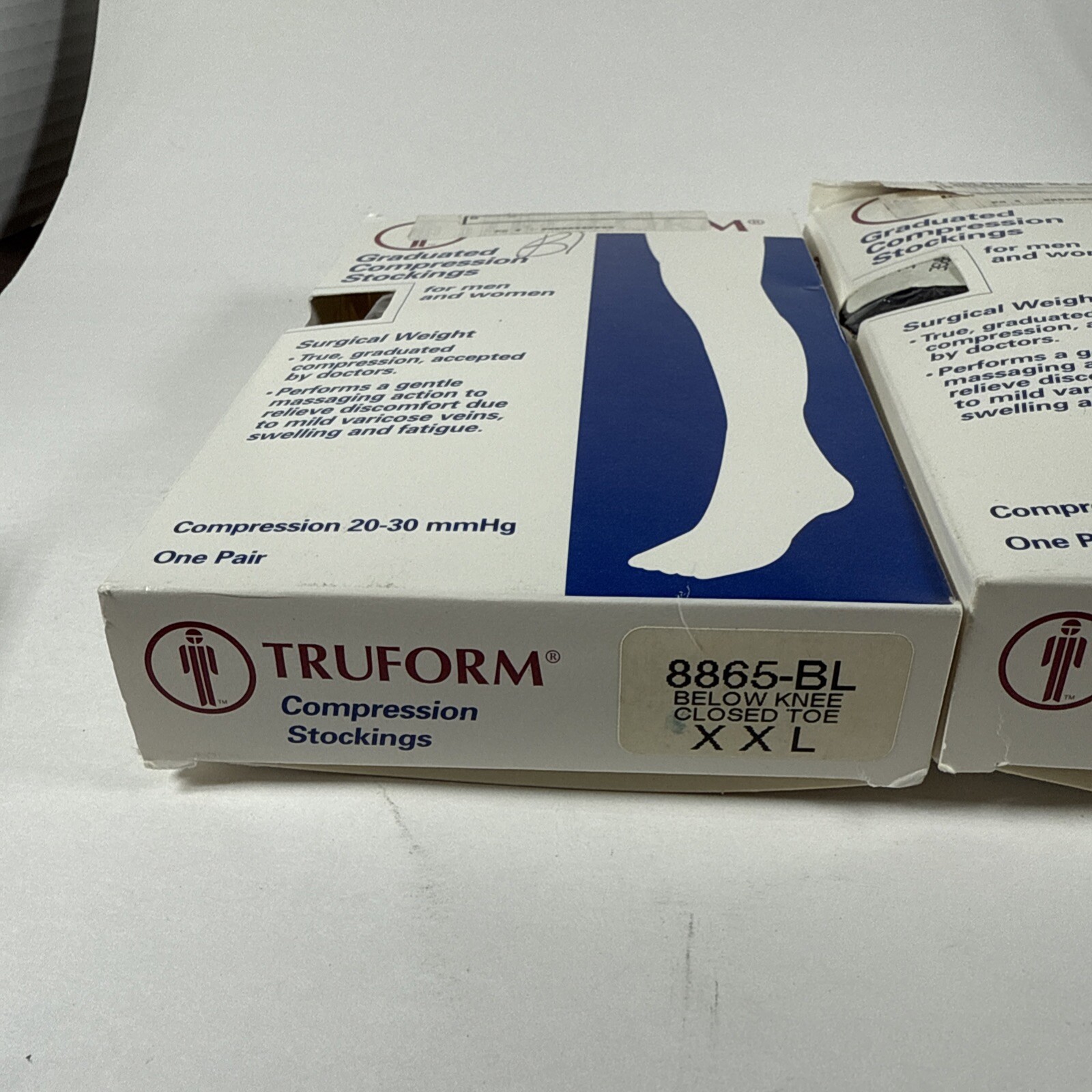 Truform 20-30 mmHg Below Knee Soft Top Compression Stockings Closed Toe Black