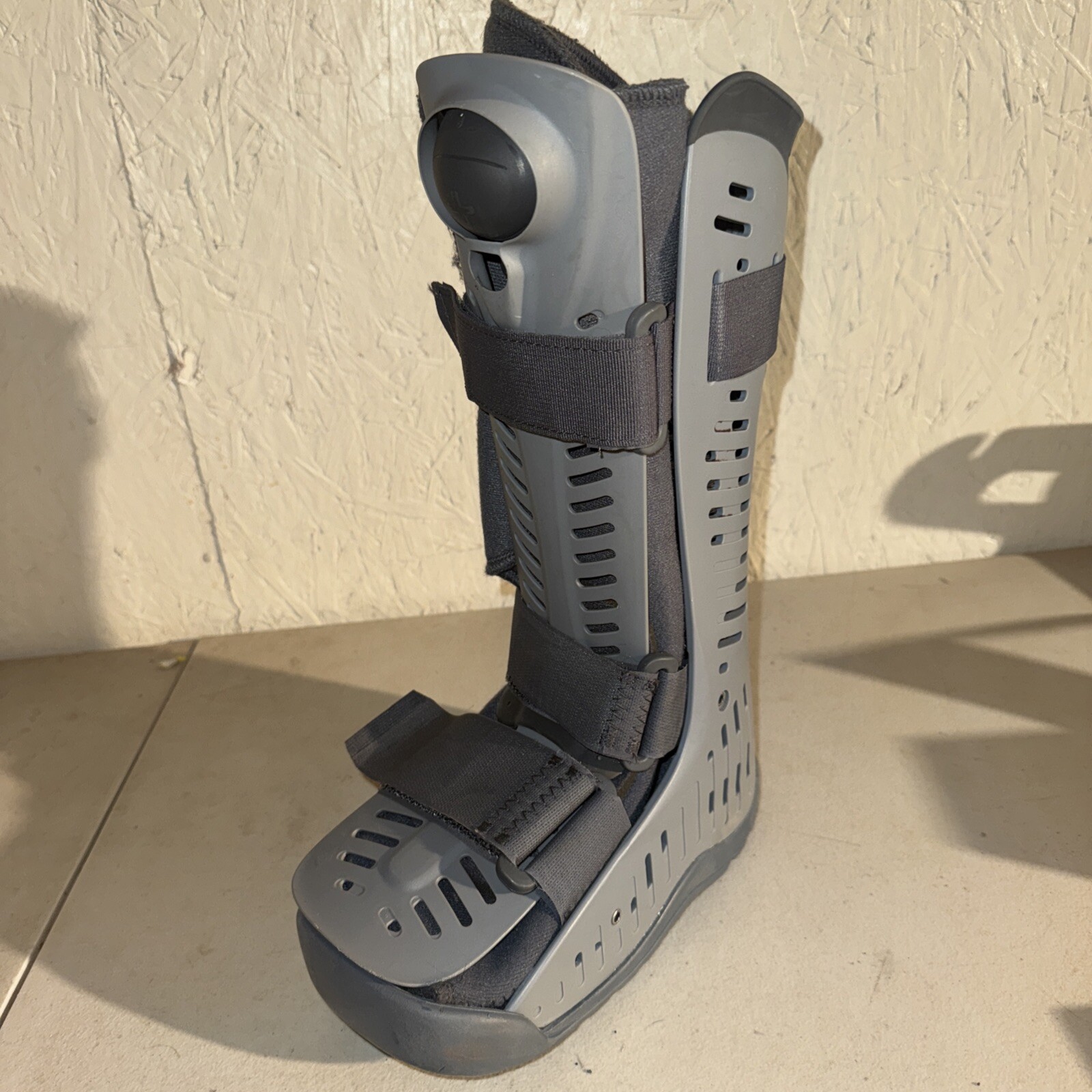 Ossur Inflatable Walking Boot Standard Size XS Rebound Ankle 14”