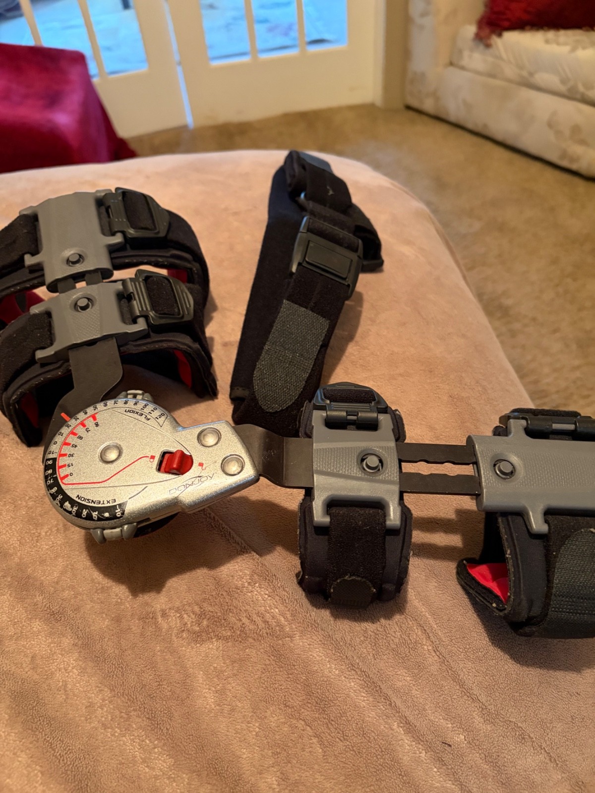 DonJoy X-Act ROM Elbow – Right – Better Braces