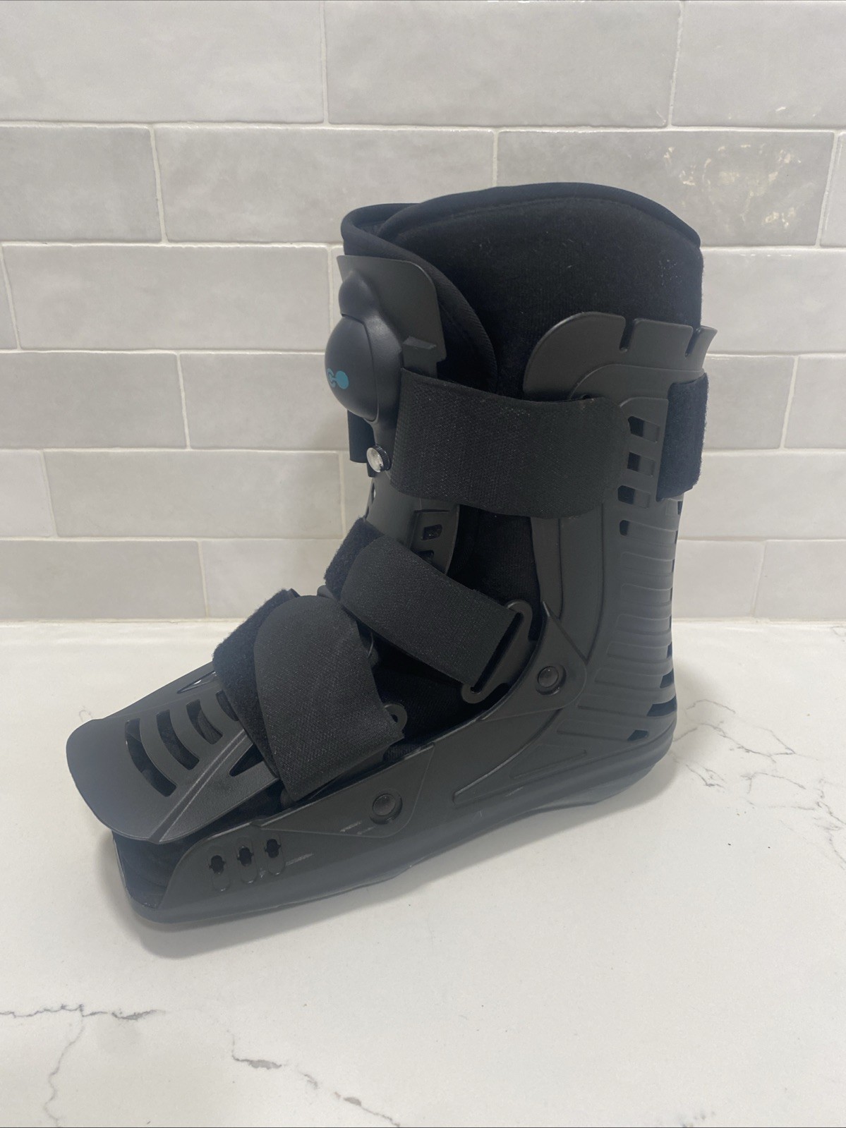 Coretech 360 EXO Walker Short Boot Women’s Size M Left Build In Pump