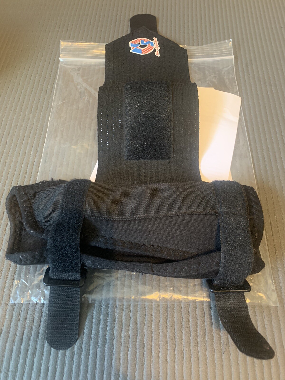 New Options Sports Wrist Hand Orthosis Right Hand Small Koolflex Z11