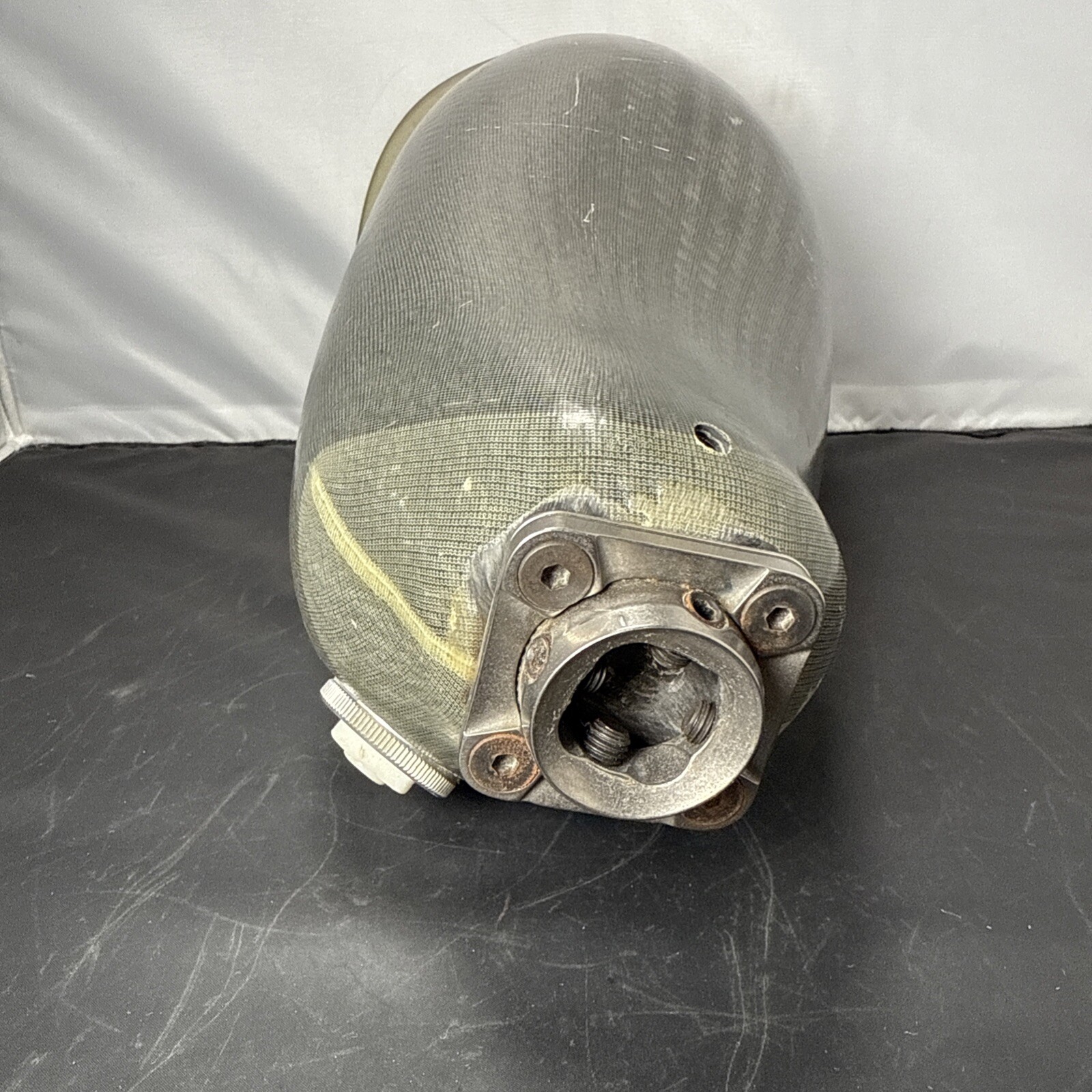 PROSTHETIC GRAY CARBON FIBER LEG SOCKET Above Knee Left Leg W Mounting Plate